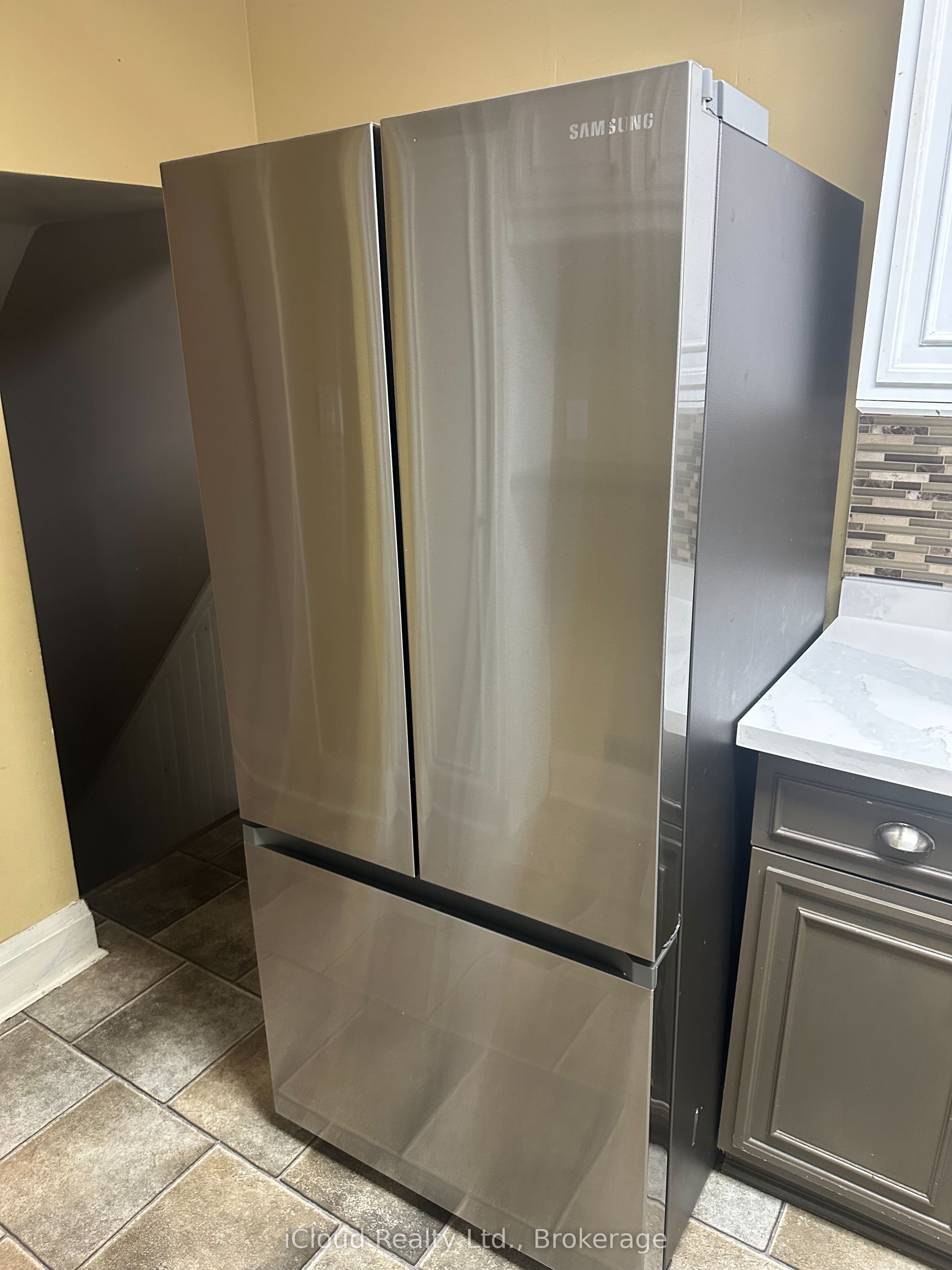 27 Buckingham Avenue Property Photo 16