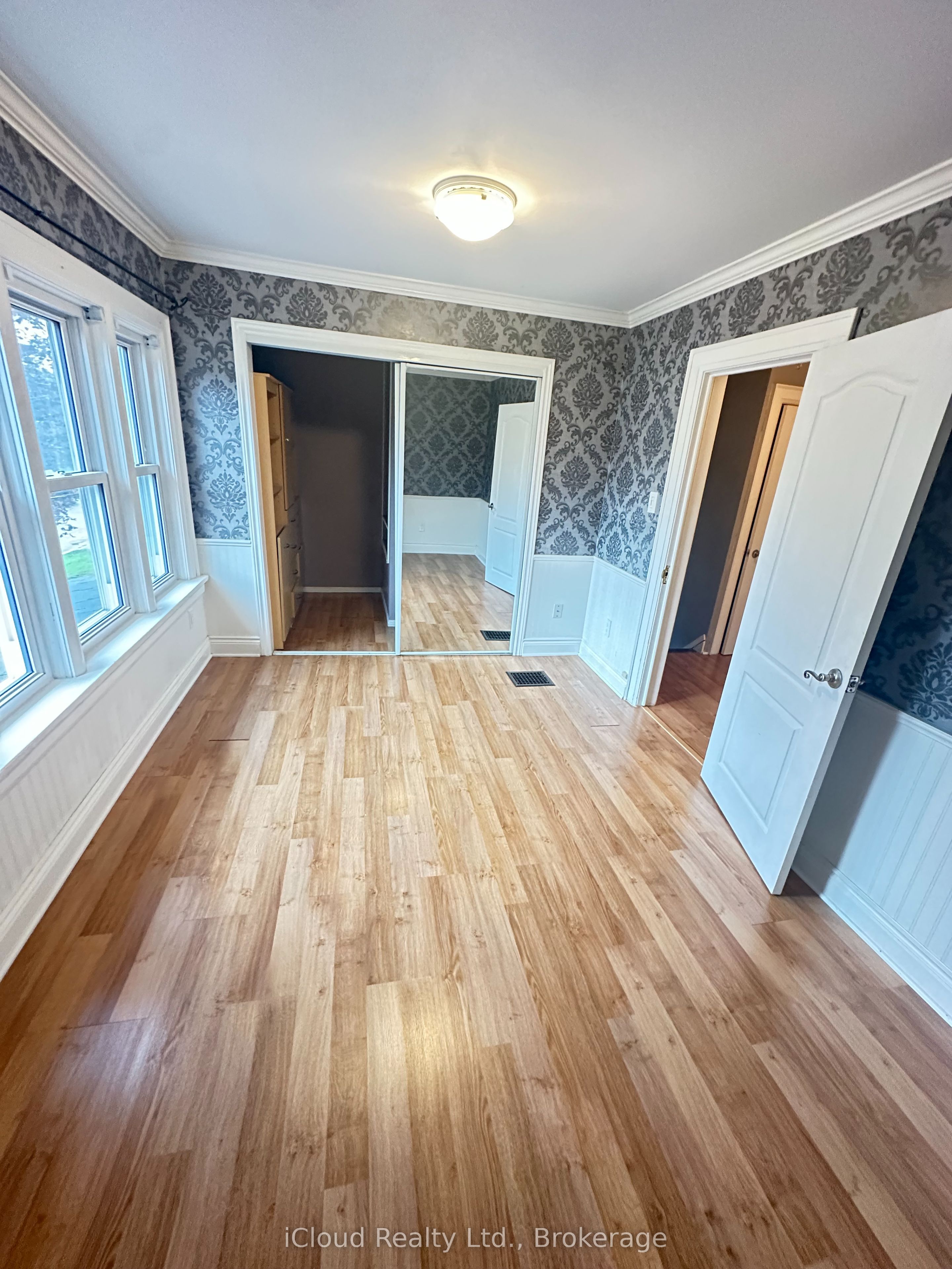 27 Buckingham Avenue Property Photo 21