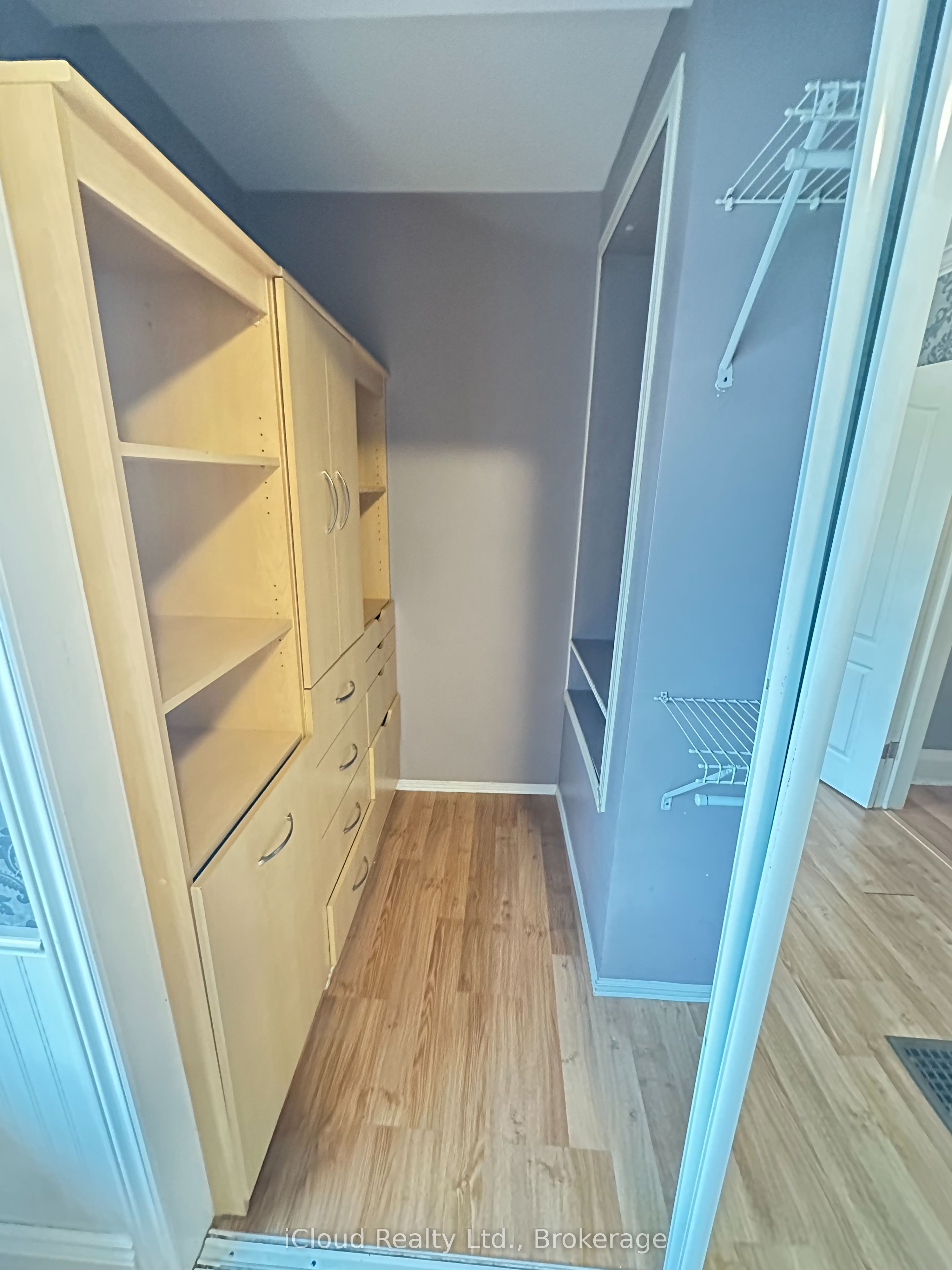 27 Buckingham Avenue Property Photo 23