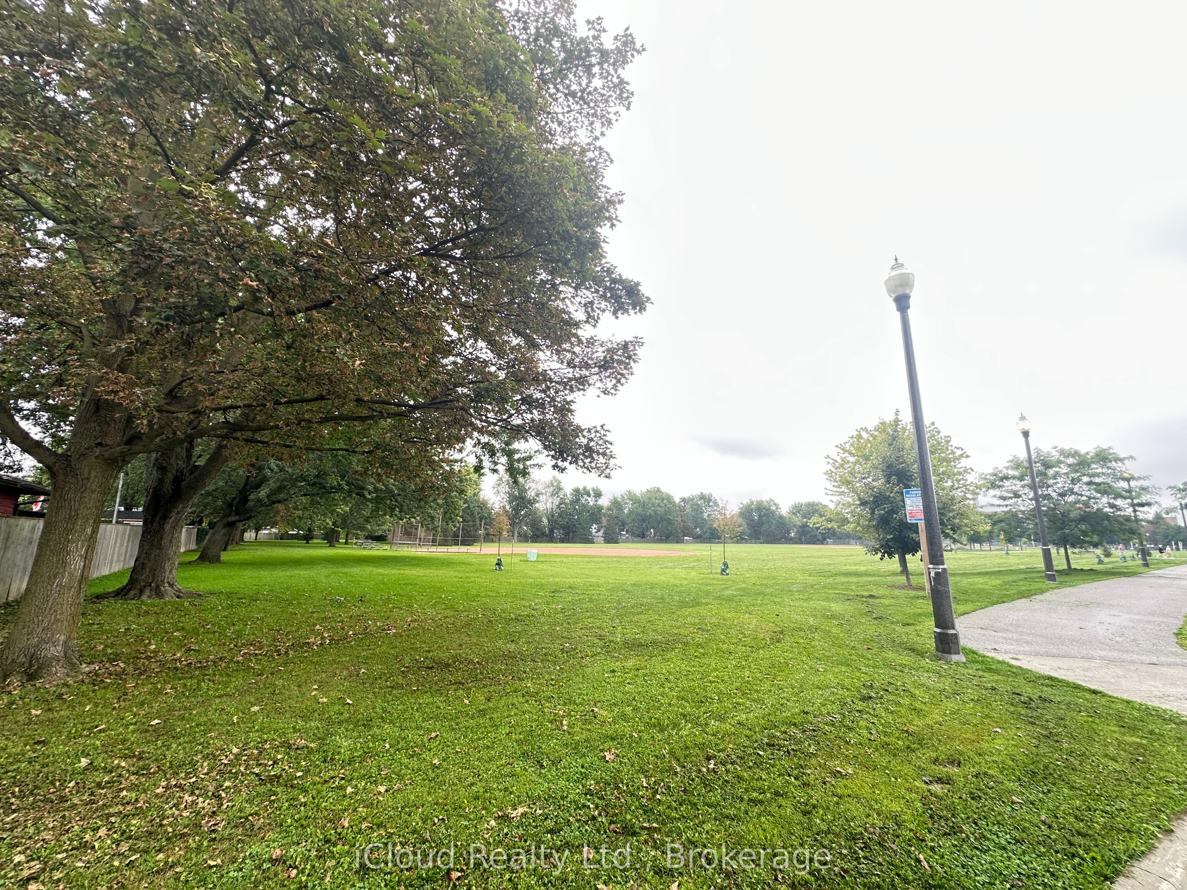 27 Buckingham Avenue Property Photo 39