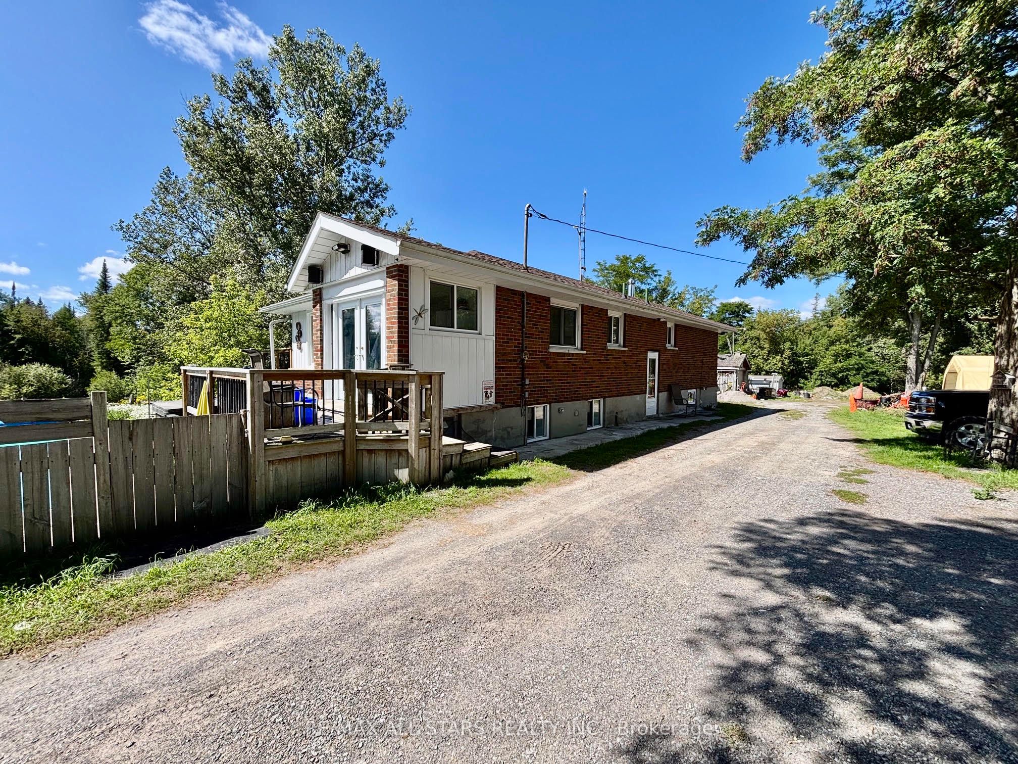 4331 Malcolm Road Property Photo 2