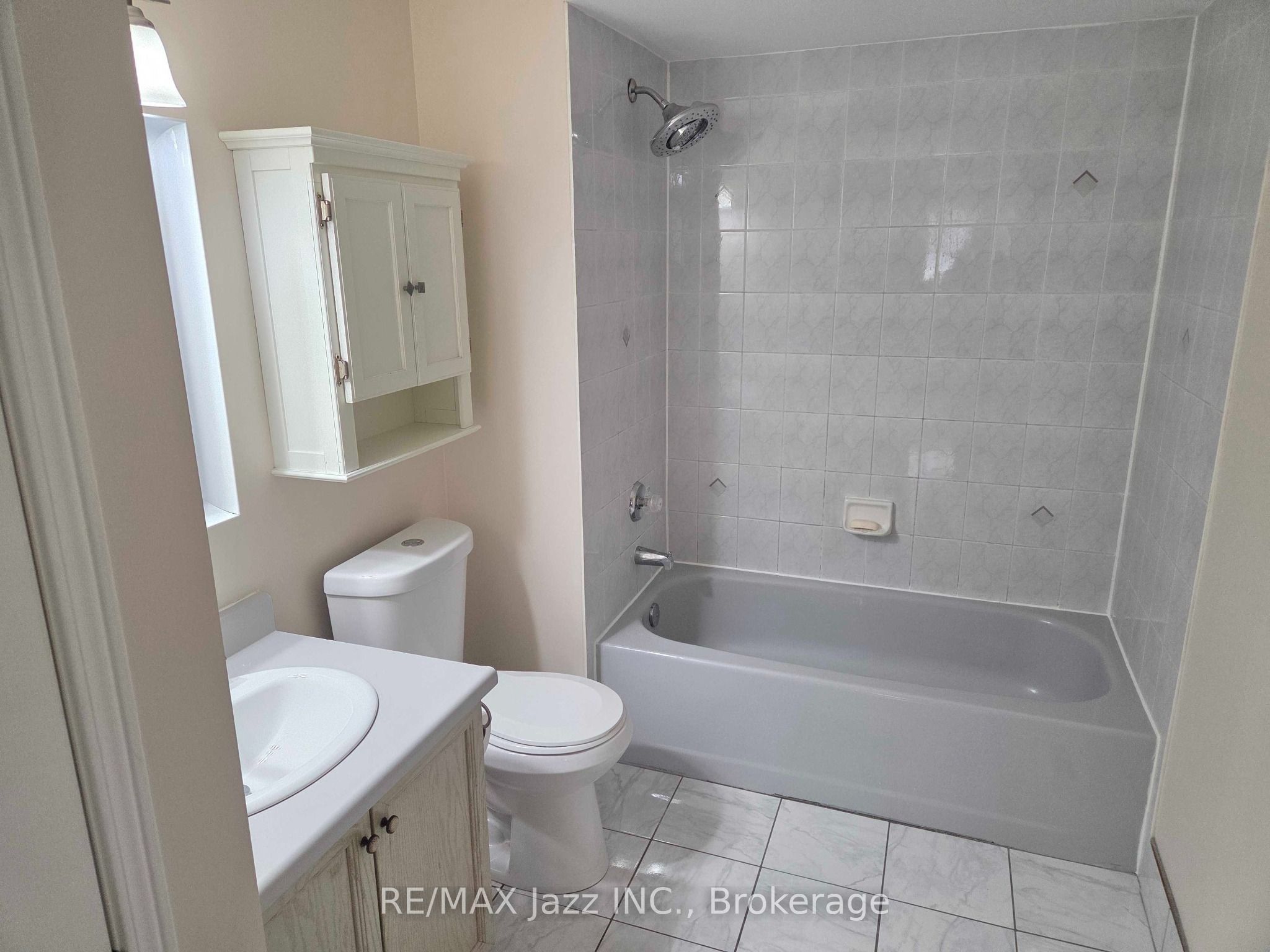 83 John Walter Crescent Property Photo 14