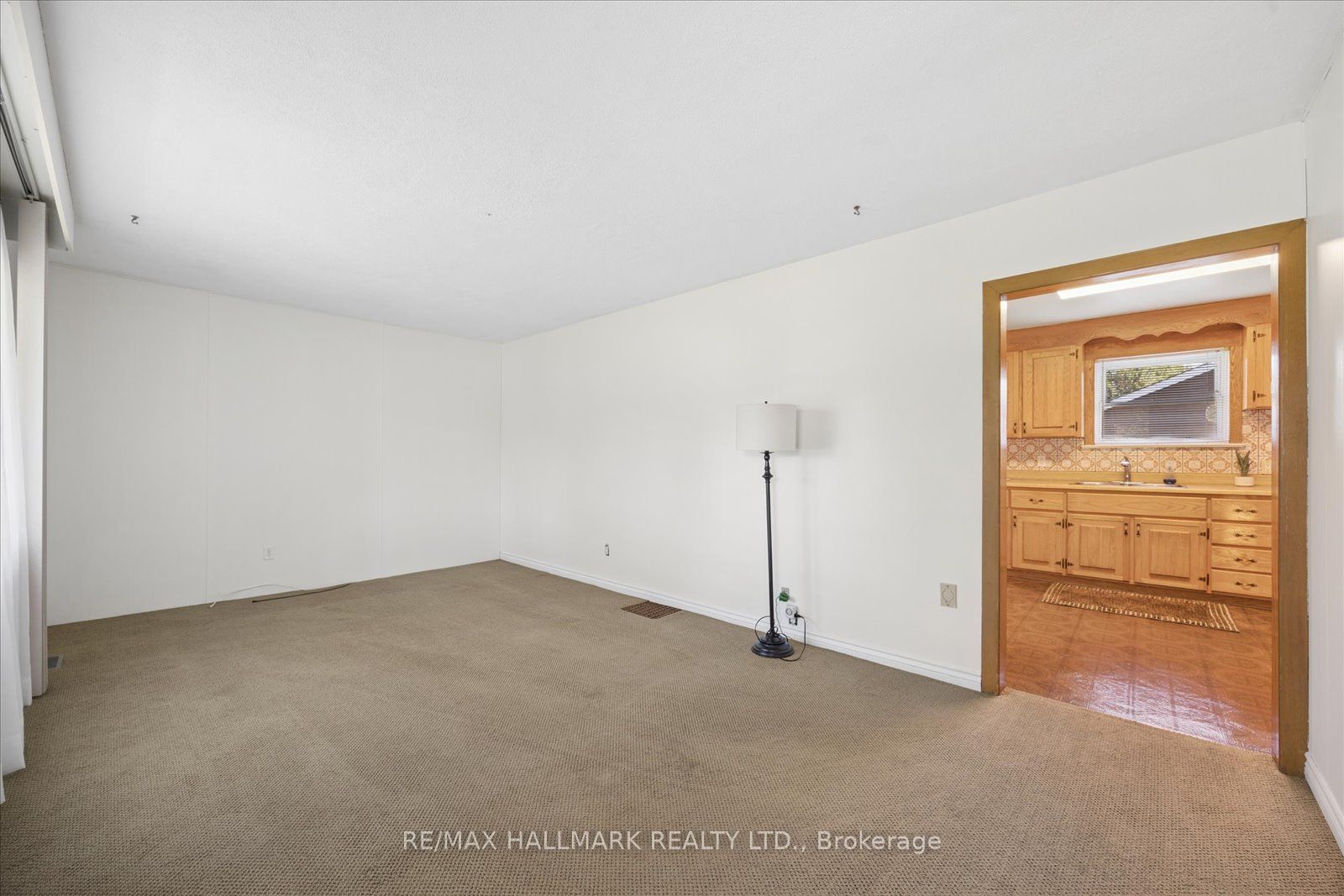 139 Elinor Avenue Property Photo 7