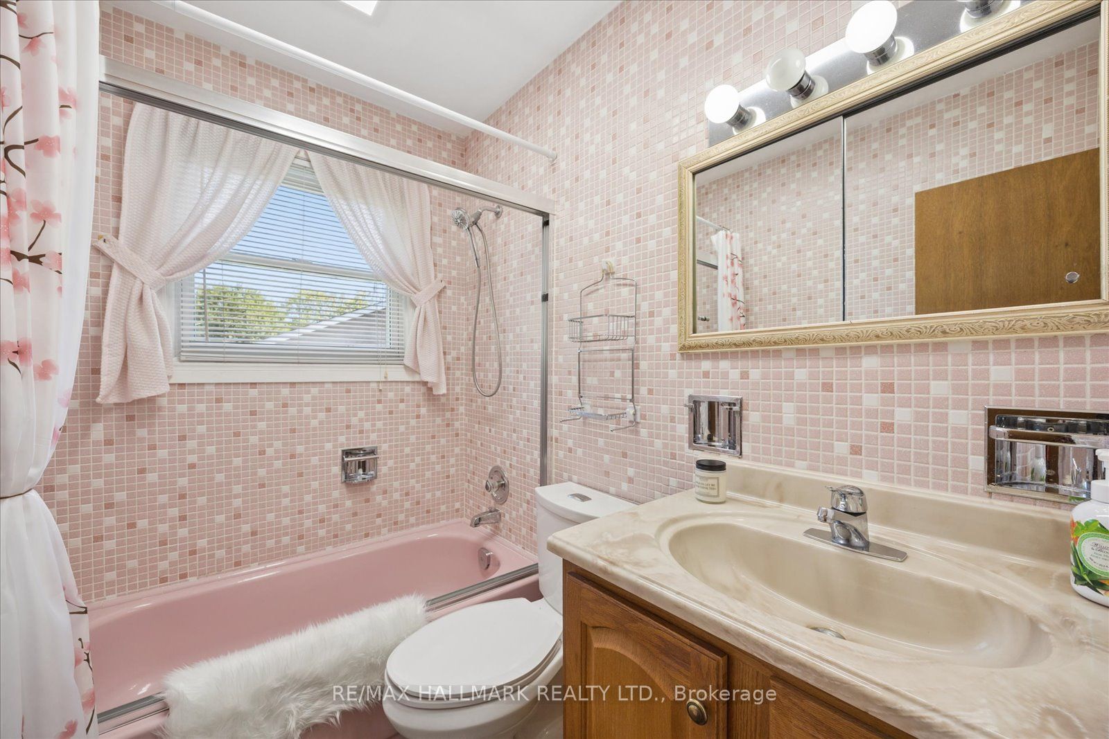 139 Elinor Avenue Property Photo 18