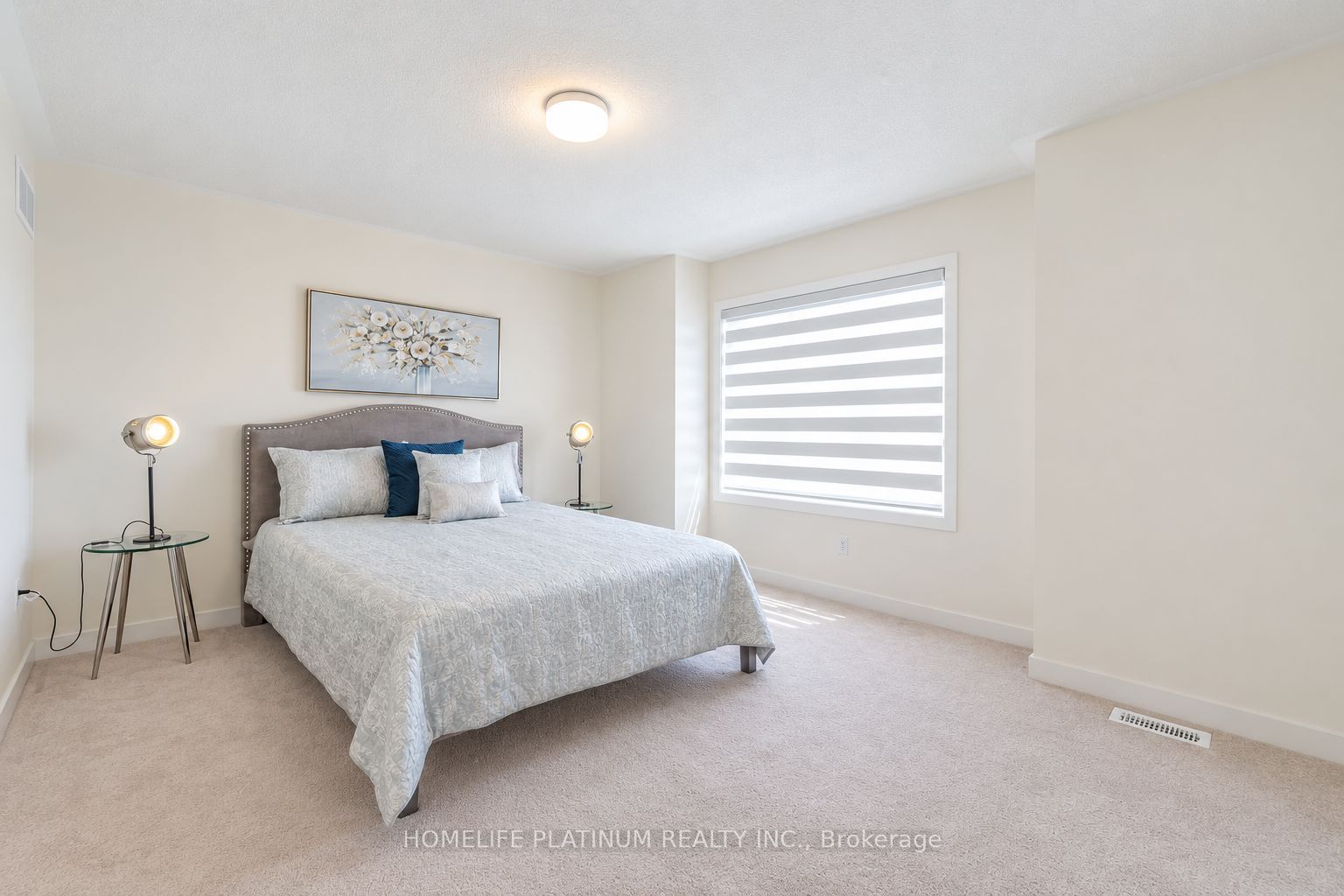 2594 Castlegate Crossing Property Photo 10