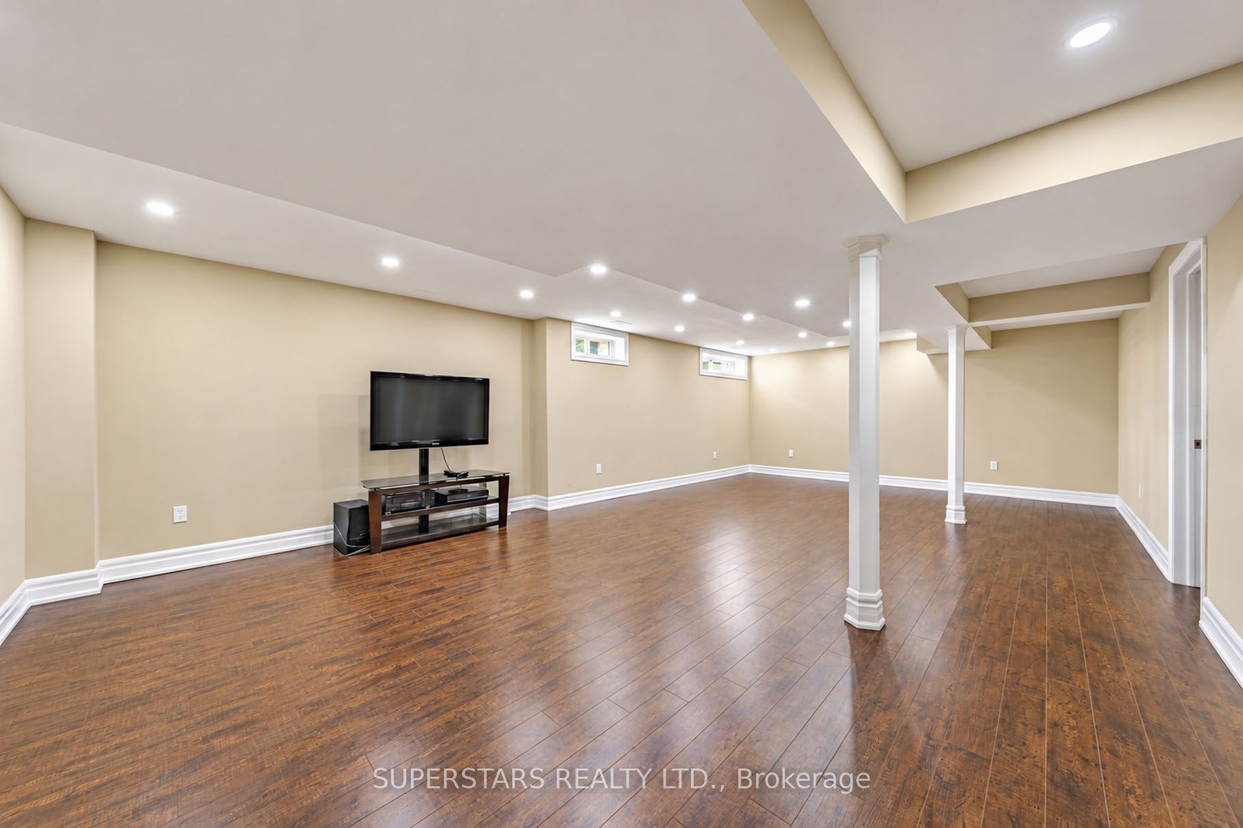 10 Thistledown Crescent Property Photo 37