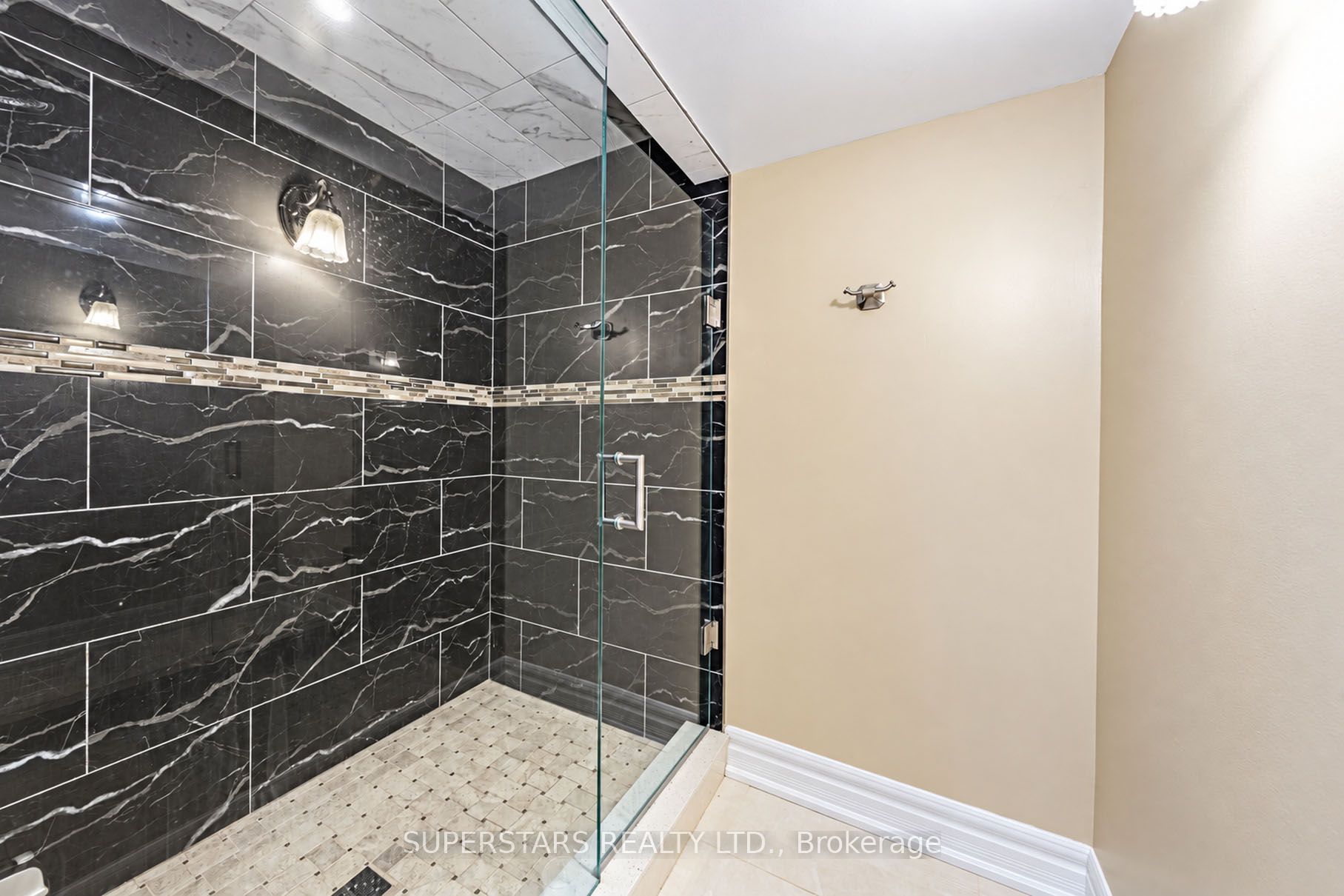 10 Thistledown Crescent Property Photo 42