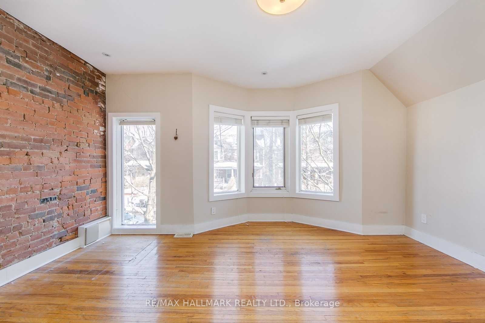 6 Prust Avenue Upper Property Photo 3