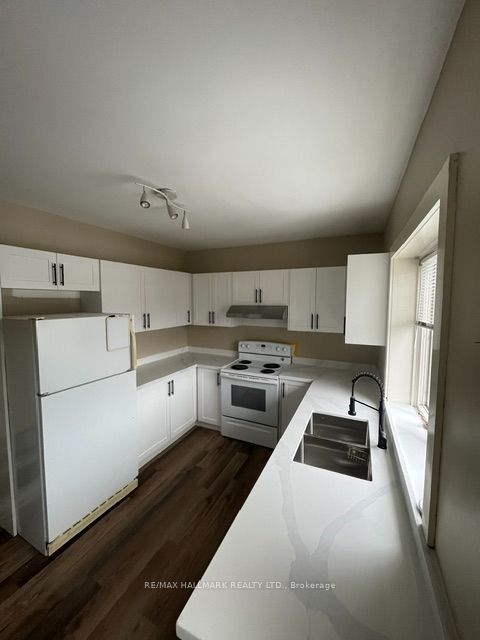 6 Prust Avenue Upper Property Photo 8