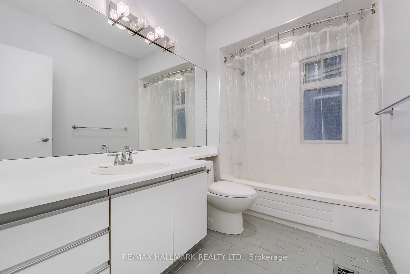 6 Prust Avenue Upper Property Photo 16