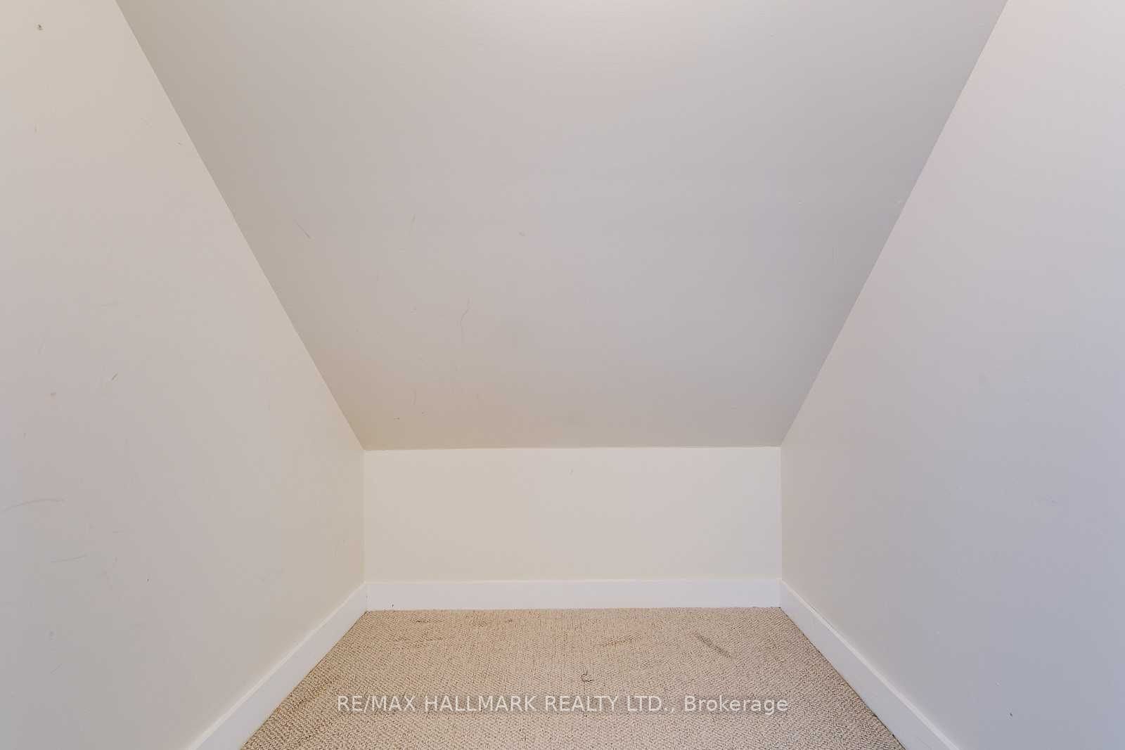 6 Prust Avenue Upper Property Photo 25