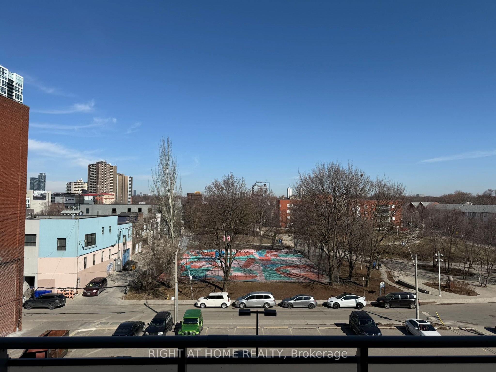 630 Queen Street E 407 Property Photo 27
