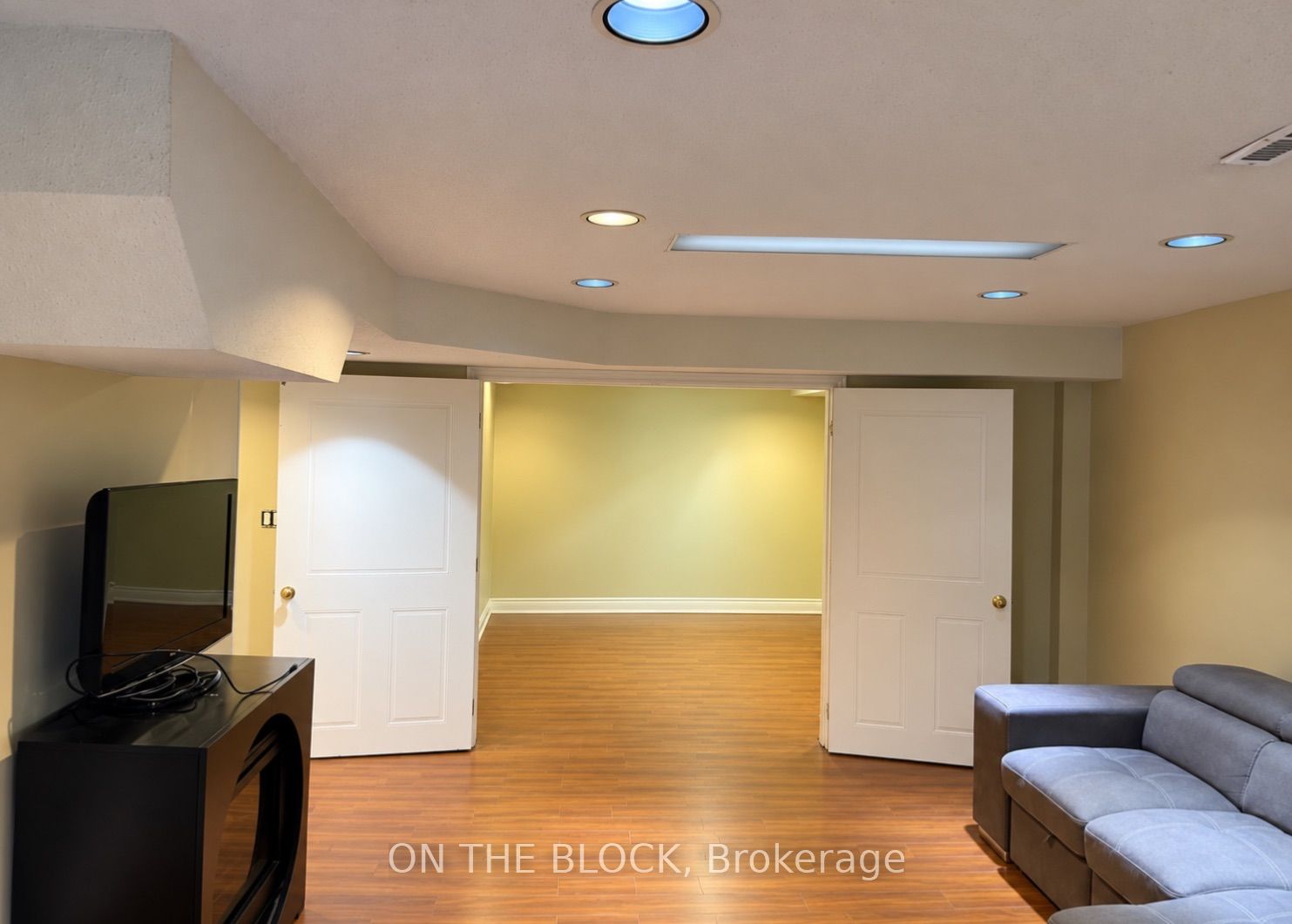 70 Dalmatian Crescent Property Photo 3