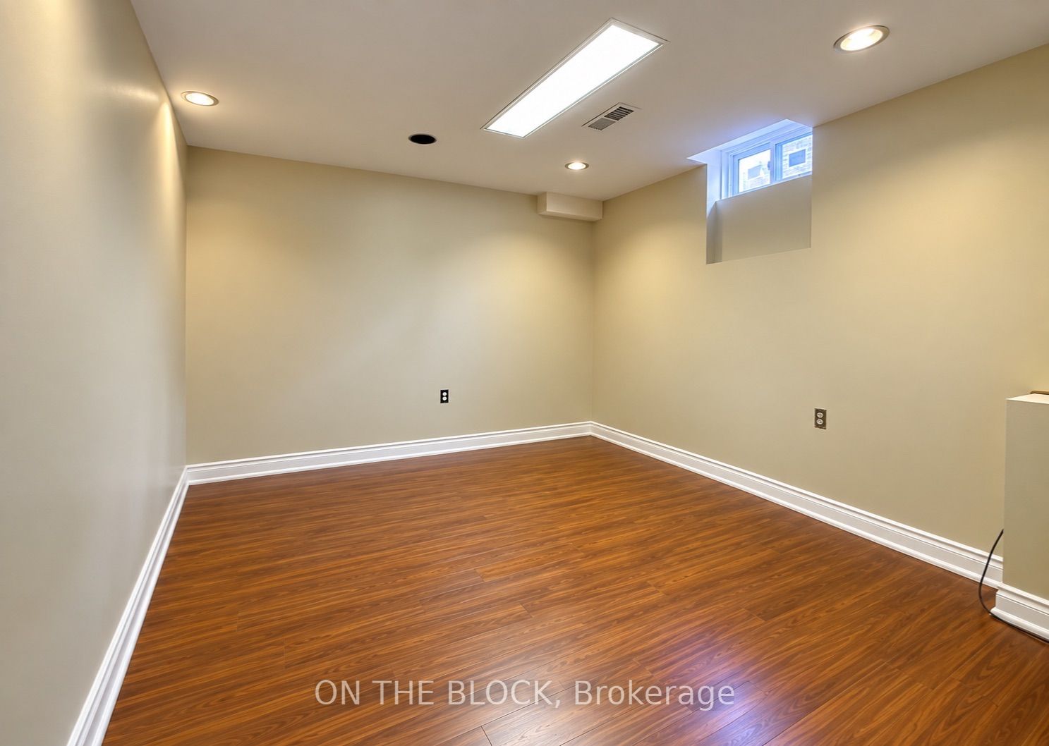70 Dalmatian Crescent Property Photo 6