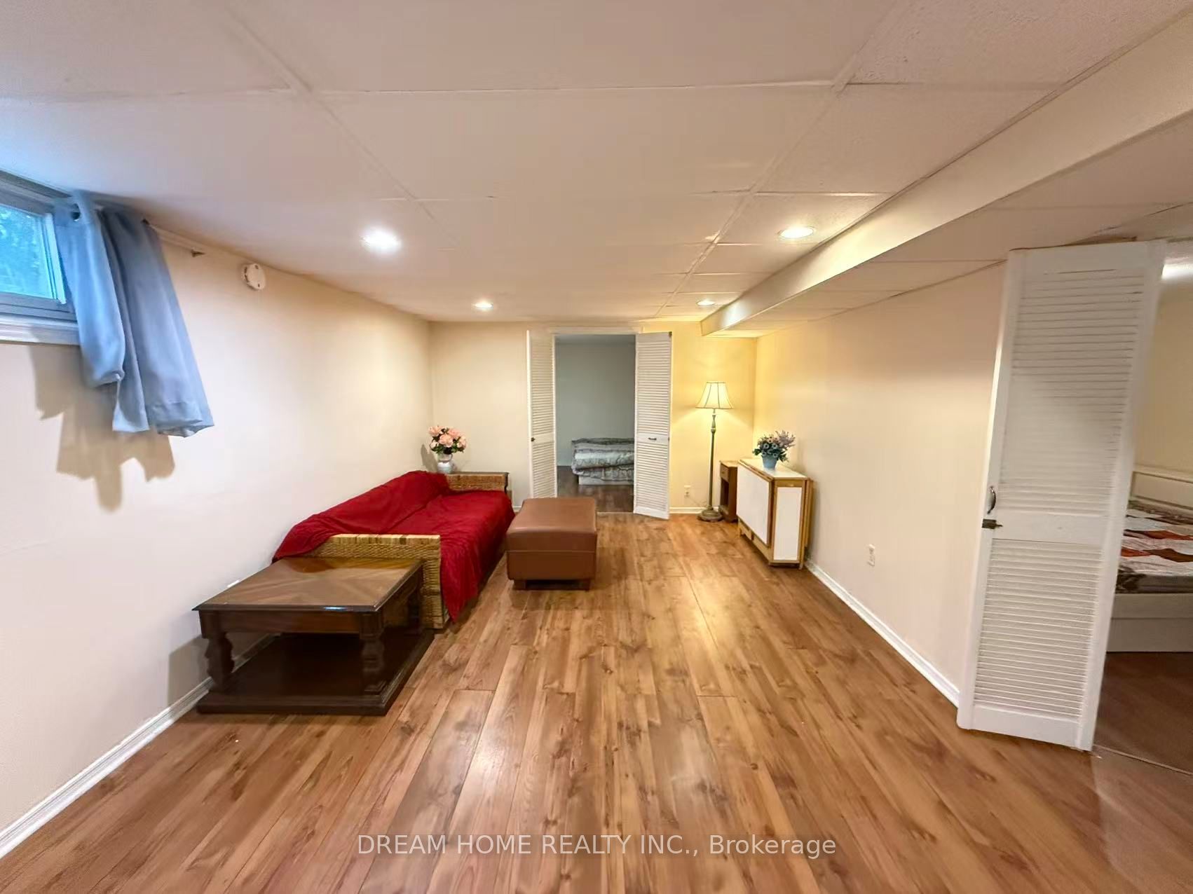 92 Rainier Square Property Photo 3