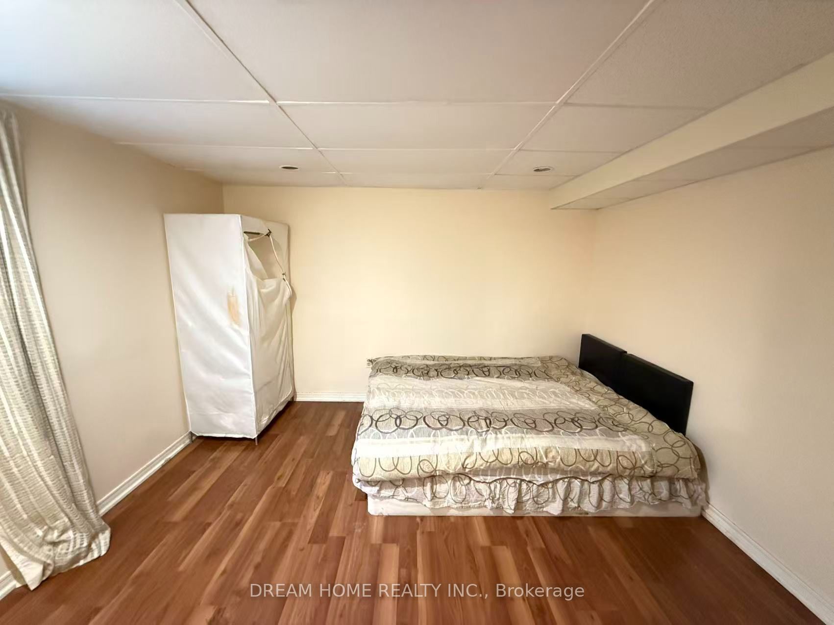 92 Rainier Square Property Photo 4
