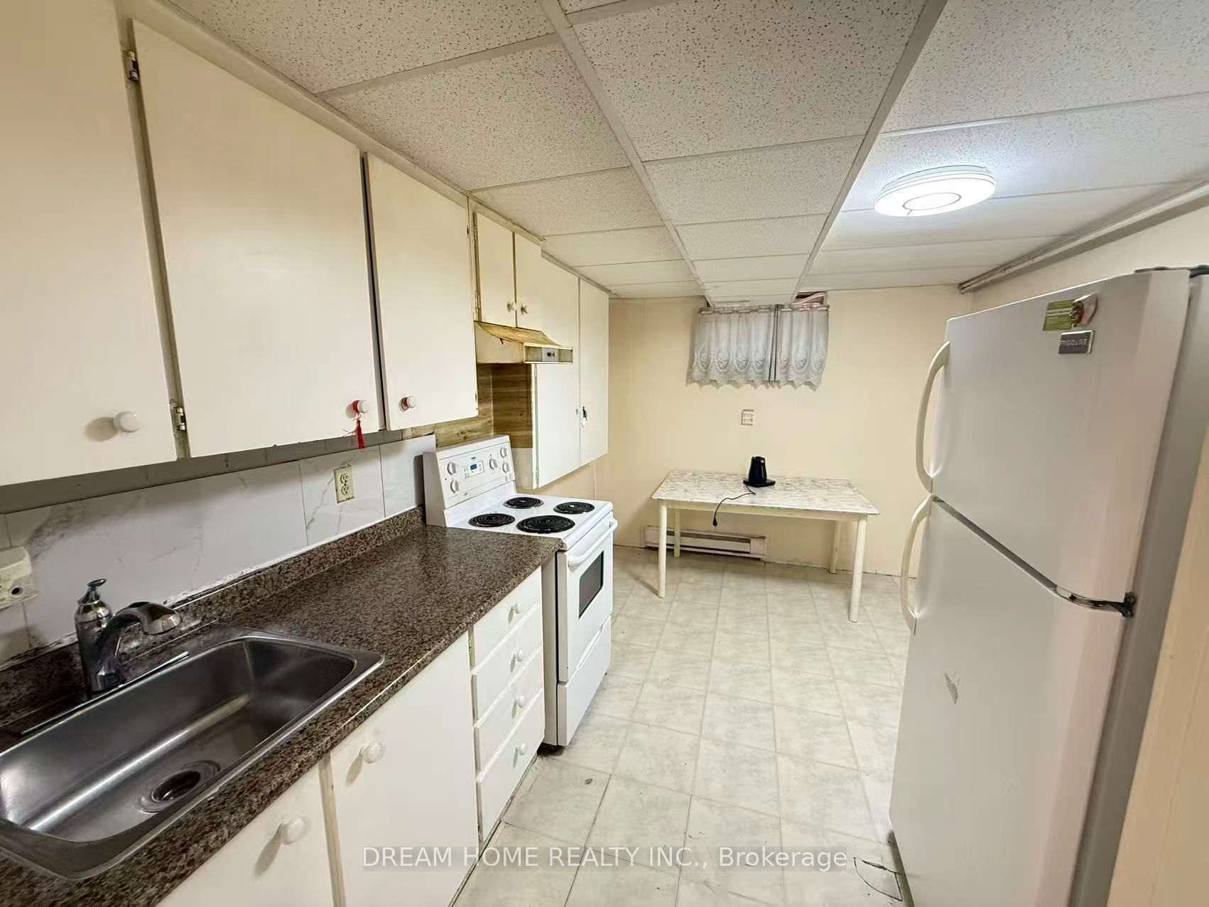92 Rainier Square Property Photo 6