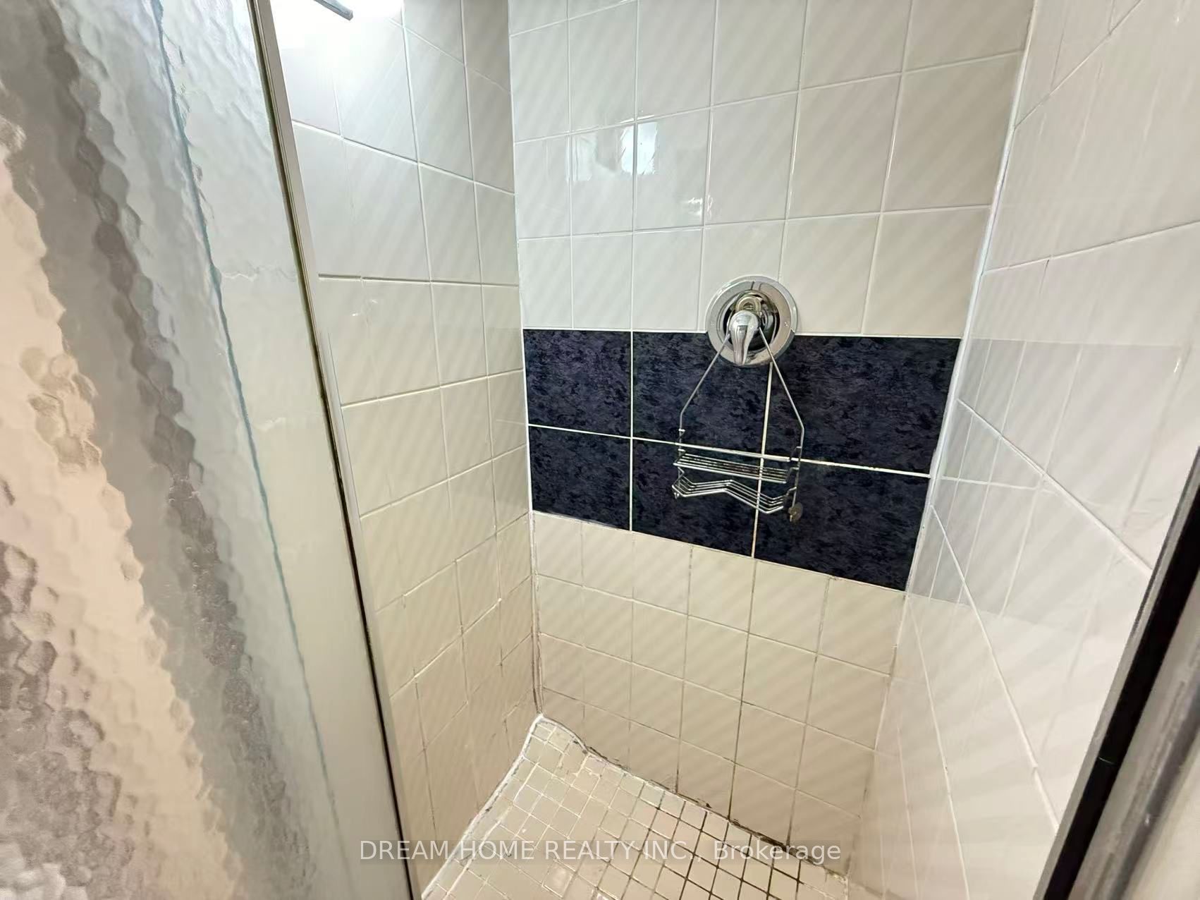 92 Rainier Square Property Photo 7