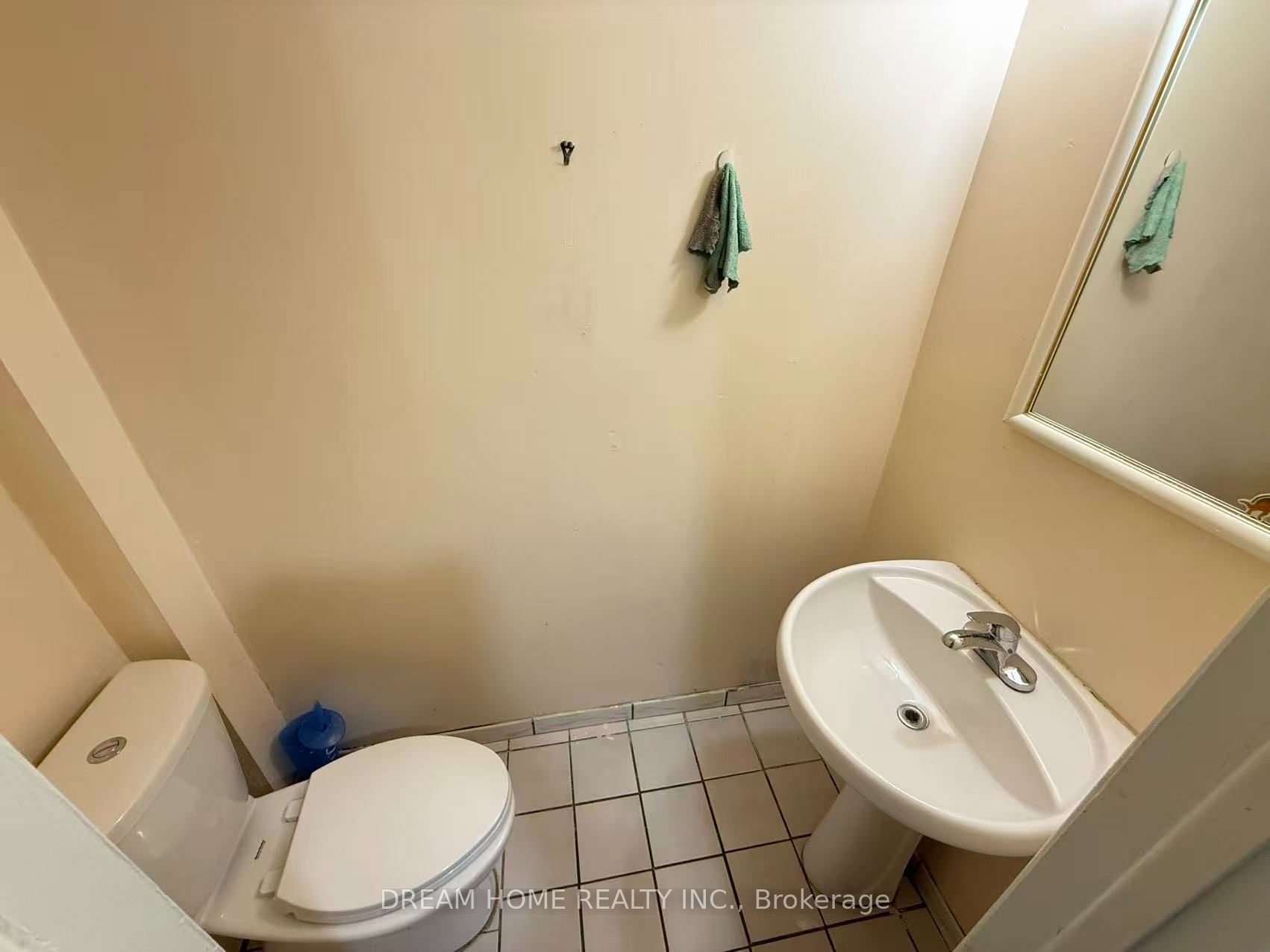 92 Rainier Square Property Photo 8