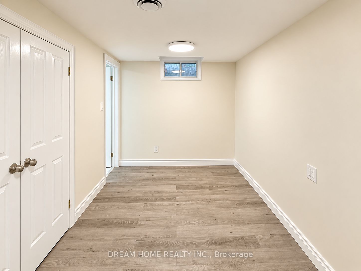 70 Rainier Square Property Photo 7