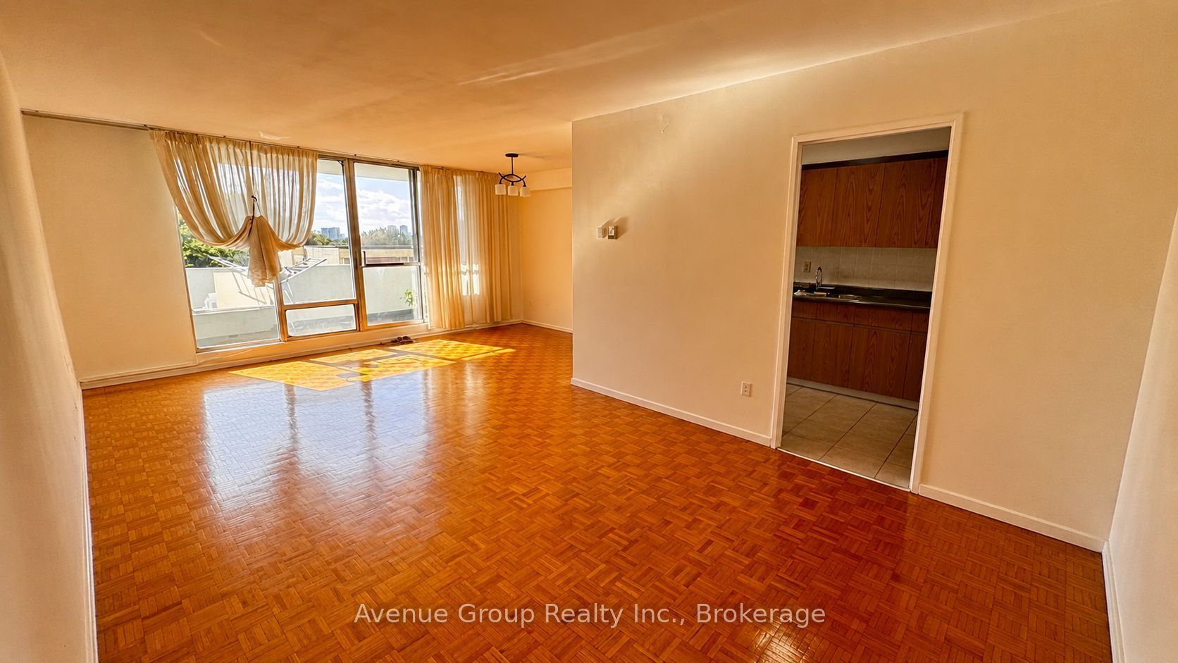 1 Massey Square 307 Property Photo 5