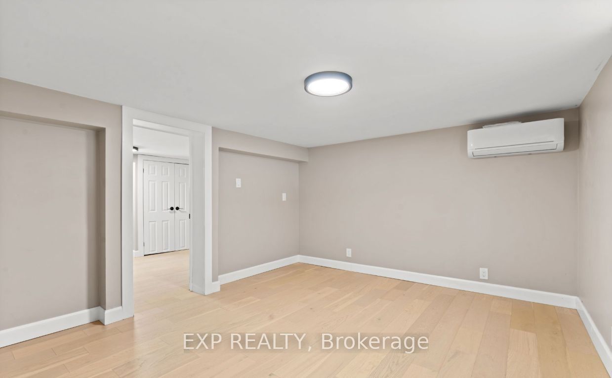 780 Oxford Street Property Photo 13