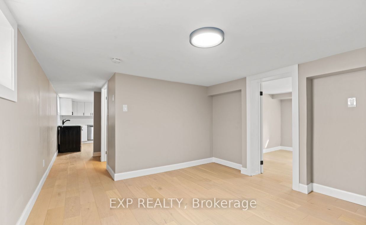 780 Oxford Street Property Photo 14
