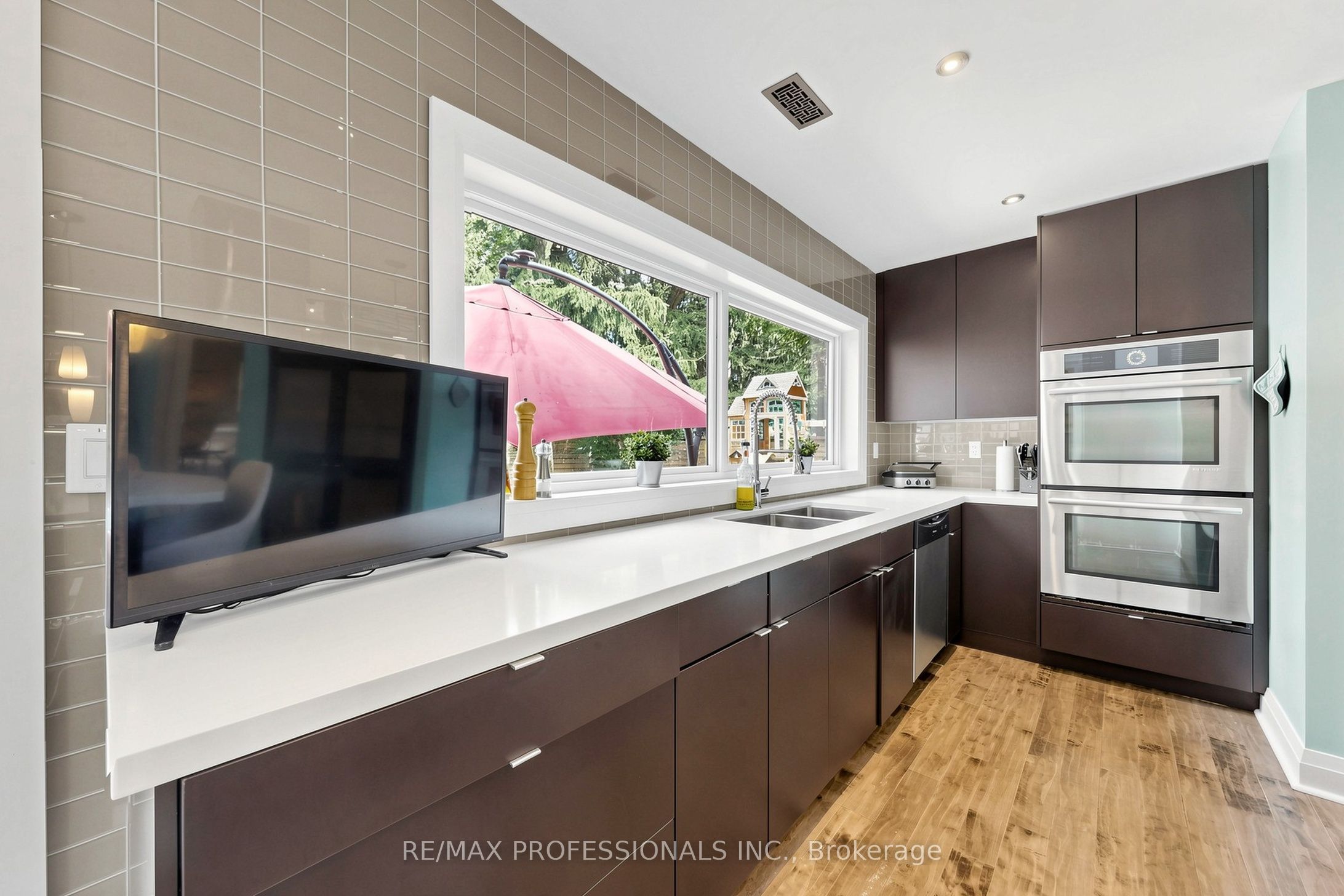 9 Annis Road Property Photo 12