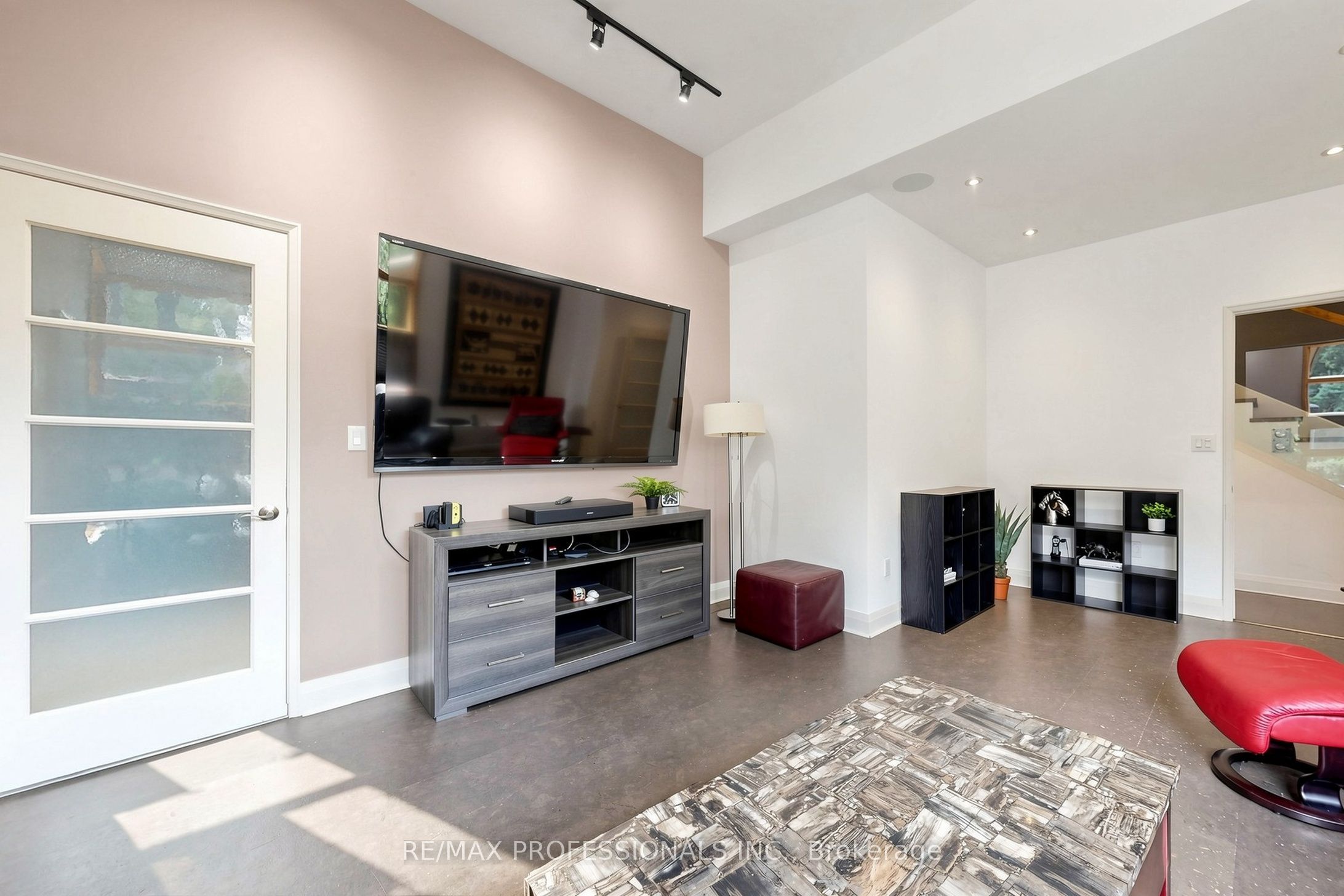 9 Annis Road Property Photo 17
