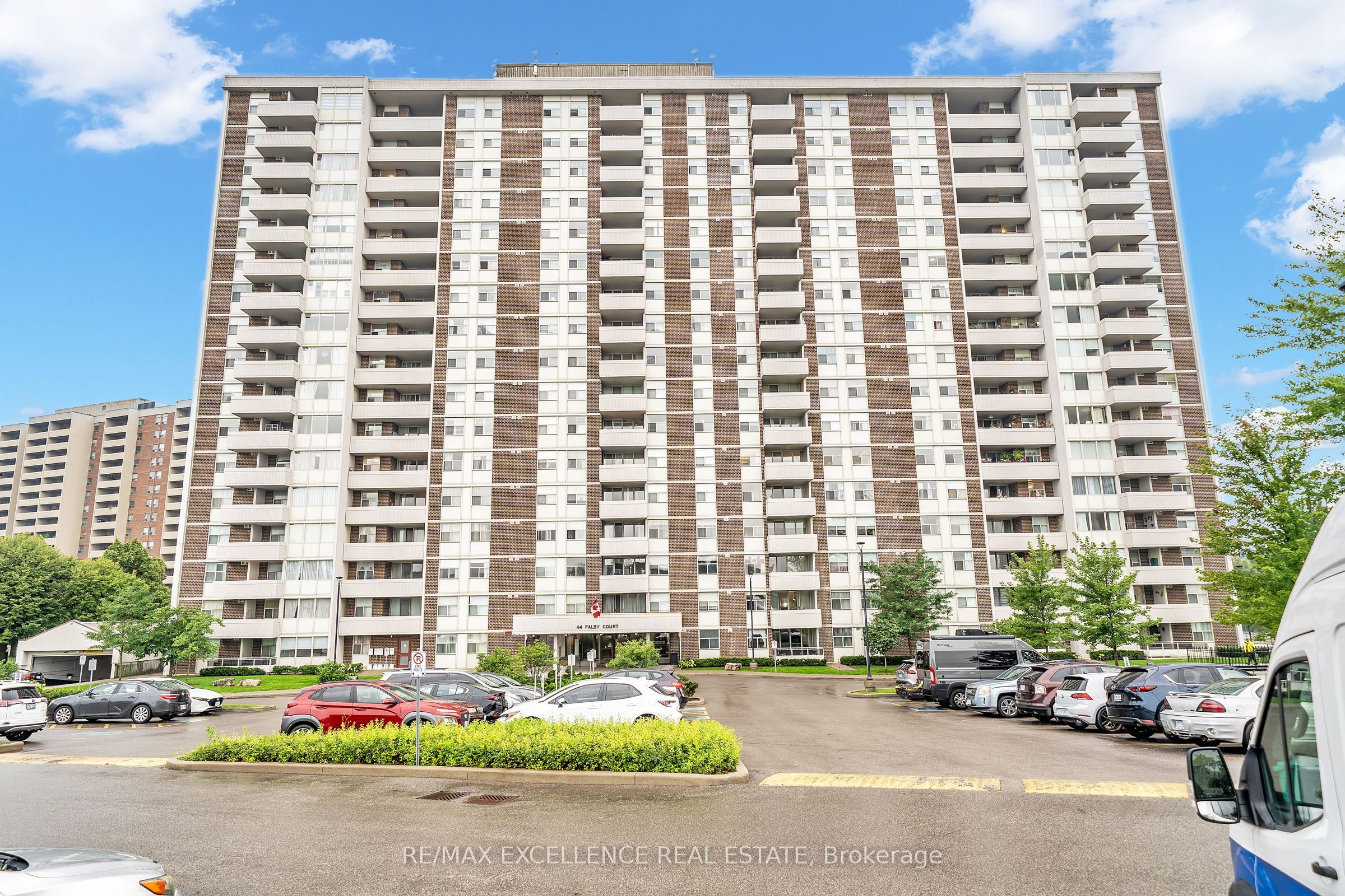 44 Falby Court 1402 Property Photo 2