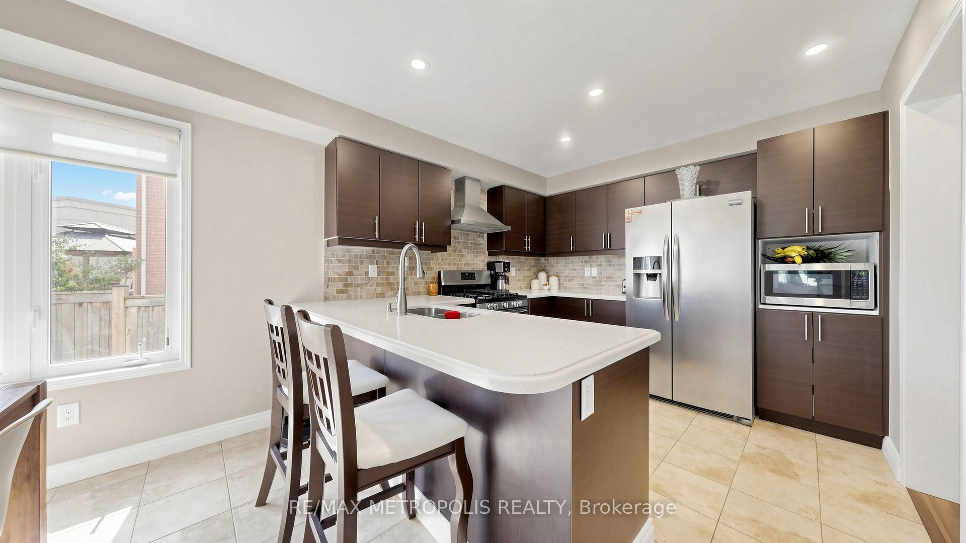 762 Mccue Drive Property Photo 8