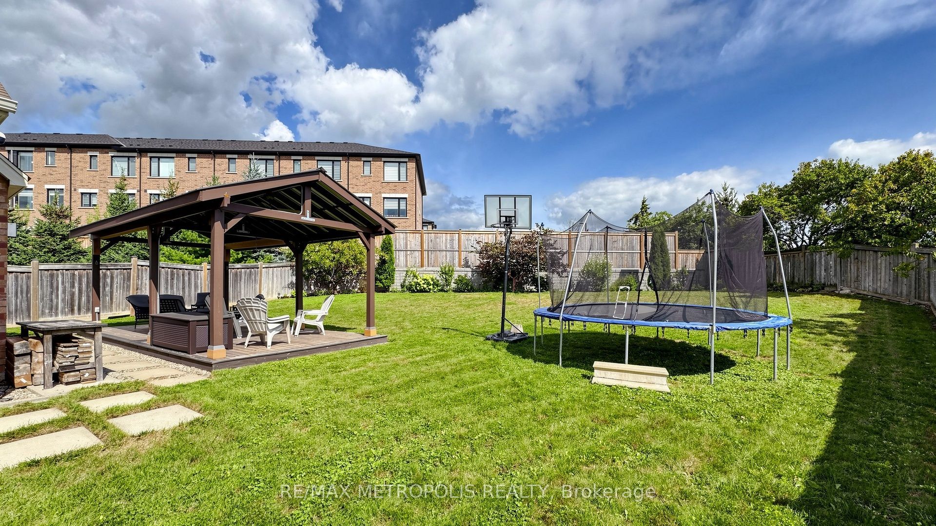 762 Mccue Drive Property Photo 30