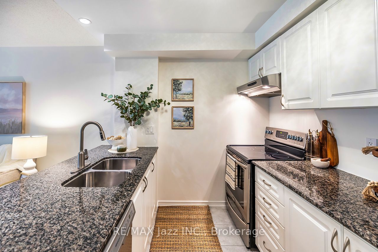 61 Clarington Boulevard 102 Property Photo 10