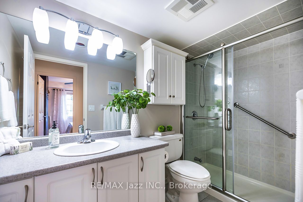 61 Clarington Boulevard 102 Property Photo 22