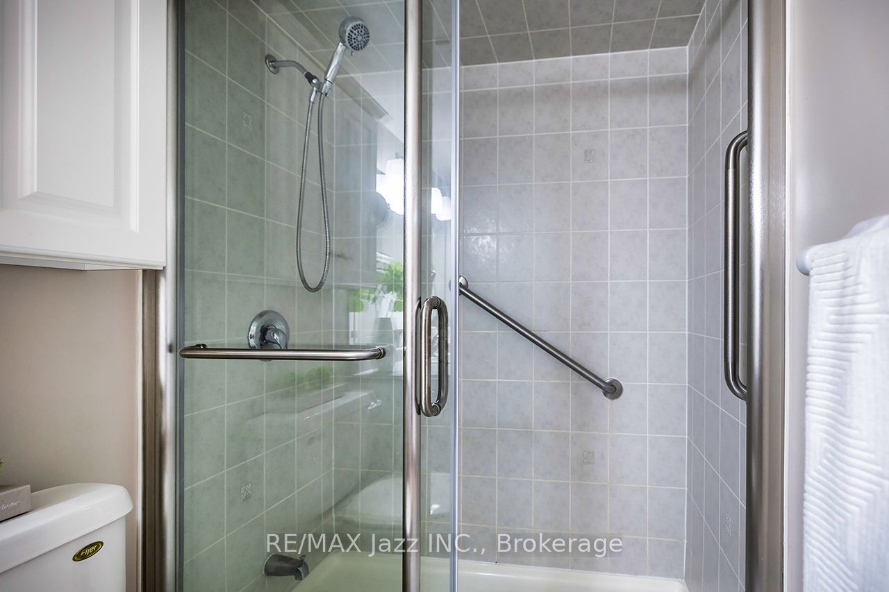 61 Clarington Boulevard 102 Property Photo 23