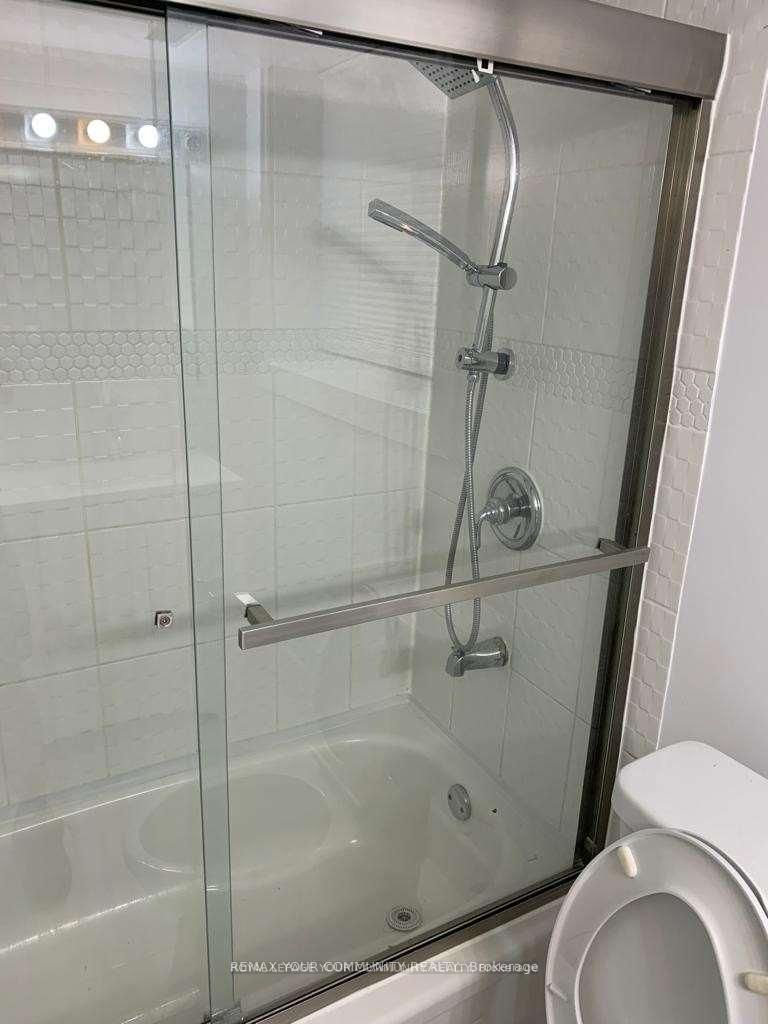 23 Charlemont Cres Crescent Property Photo 5