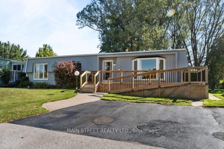 2 Pineridge Crescent Property Photo 1