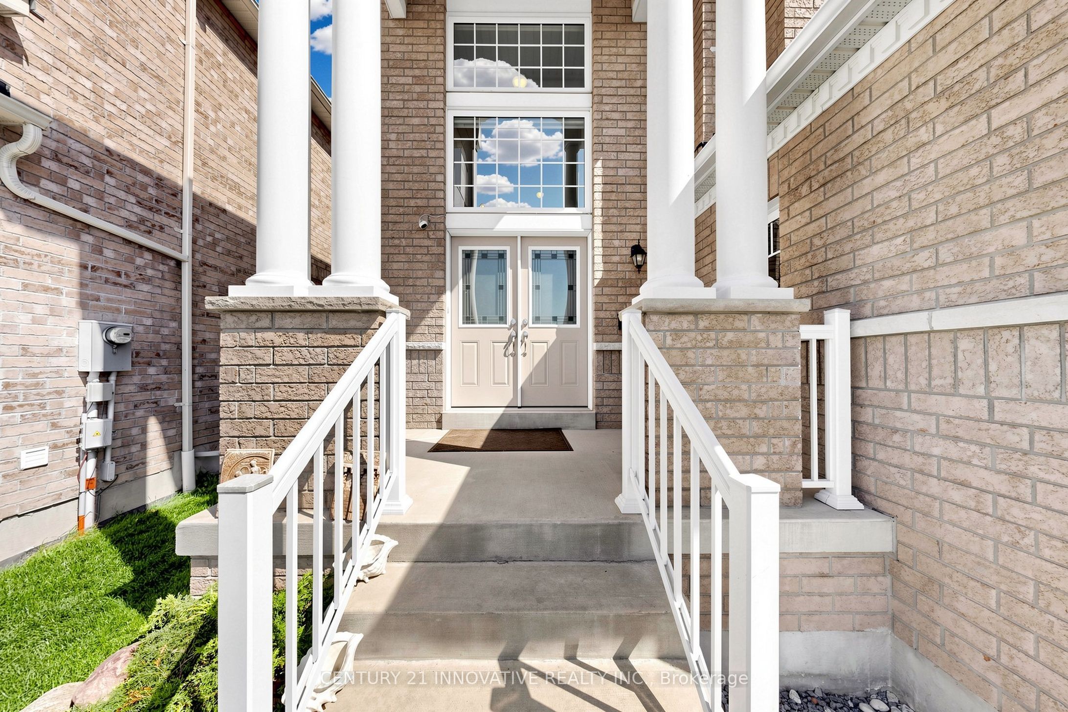 55 N Sharplin Drive Property Photo 4