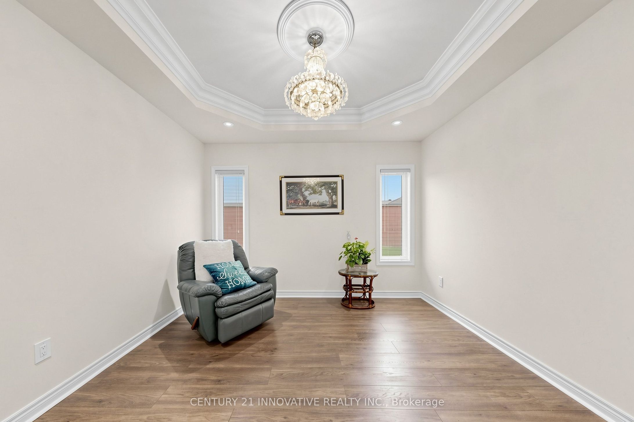 55 N Sharplin Drive Property Photo 6