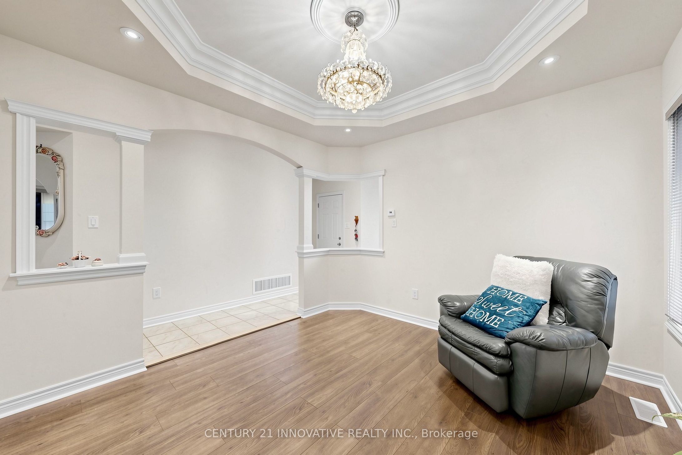 55 N Sharplin Drive Property Photo 8