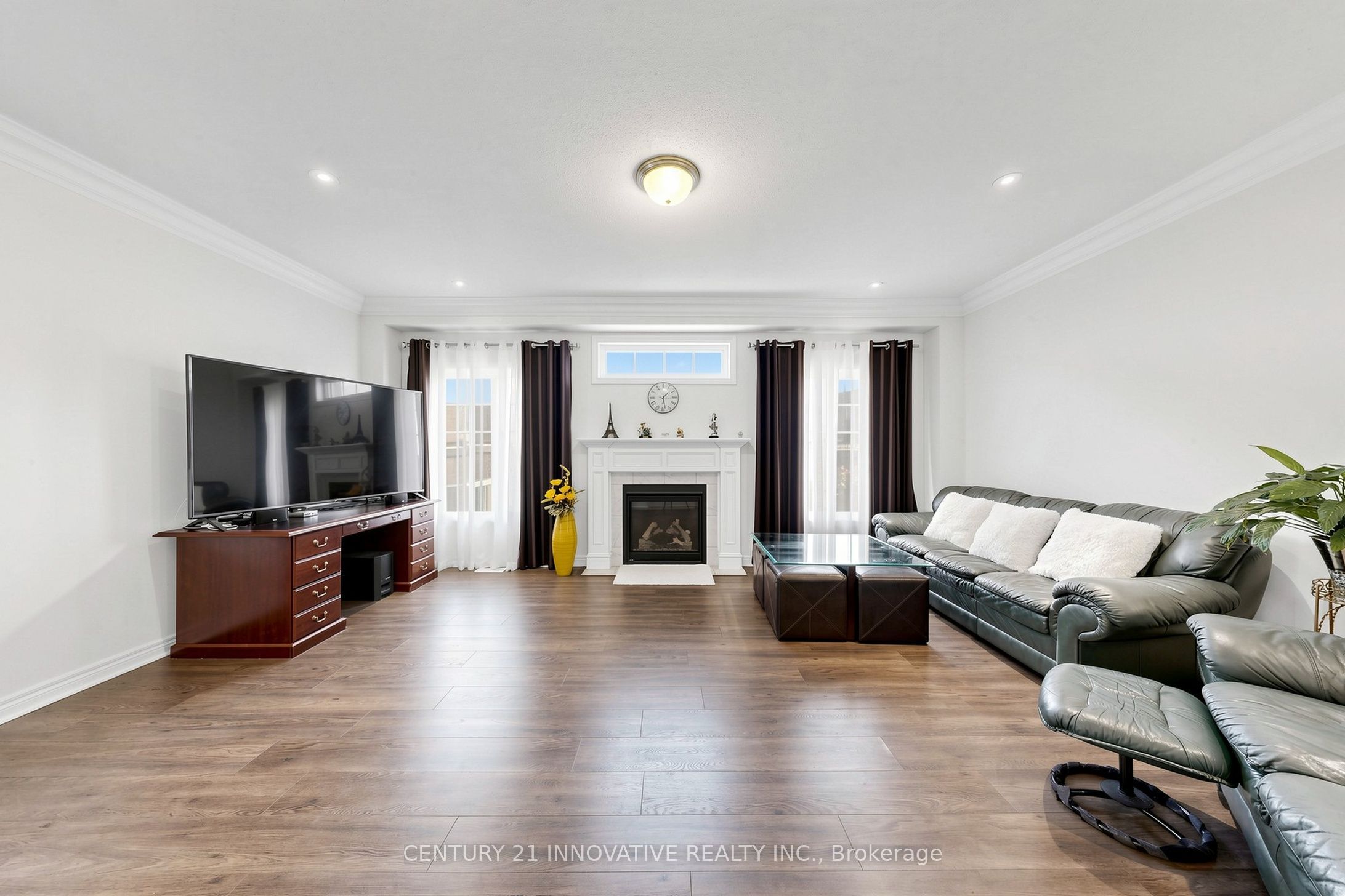 55 N Sharplin Drive Property Photo 9