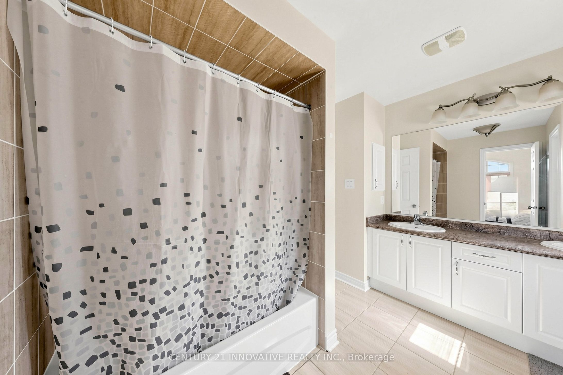 55 N Sharplin Drive Property Photo 34
