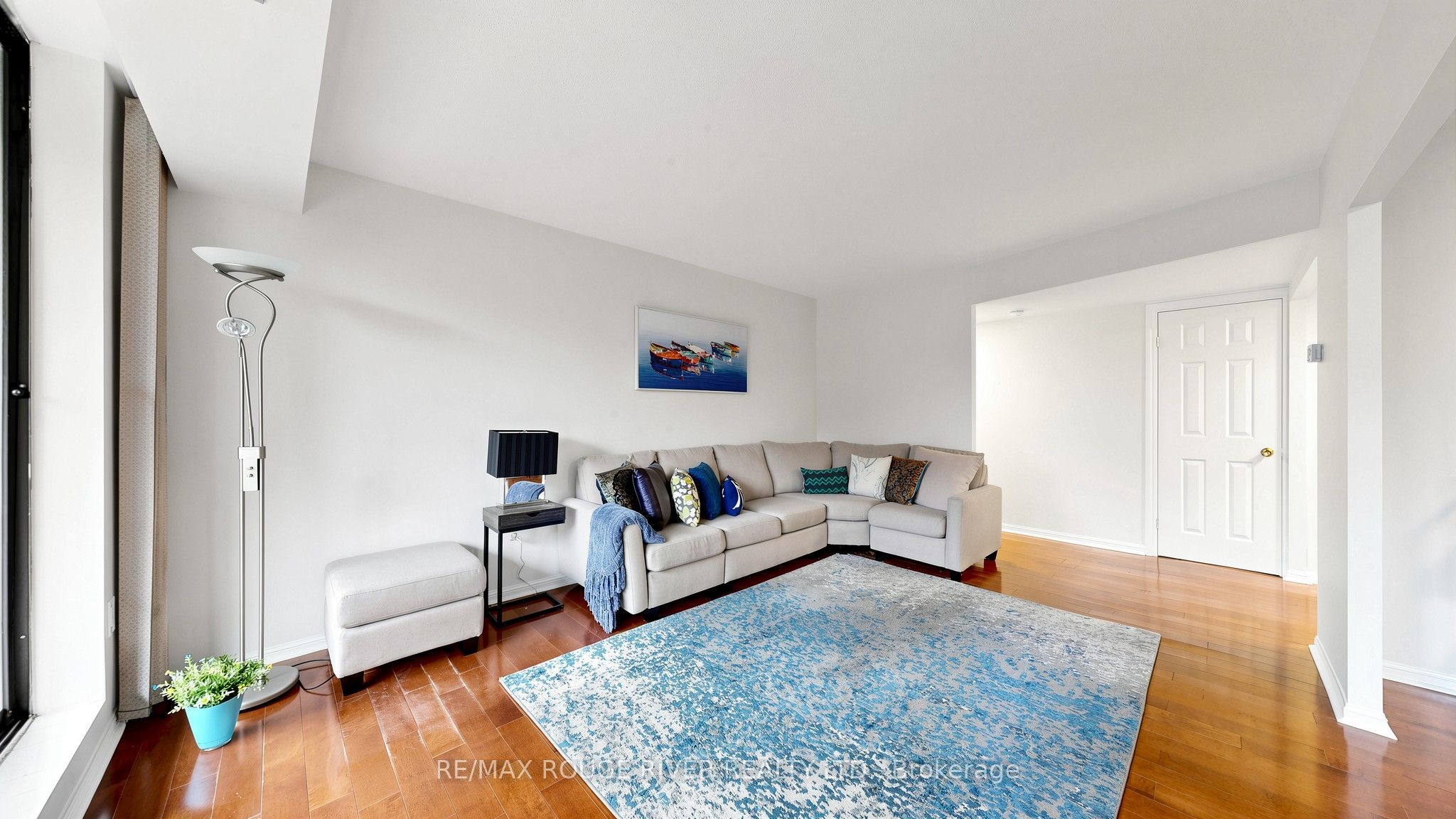 757 Victoria Park Avenue 206 Property Photo 9