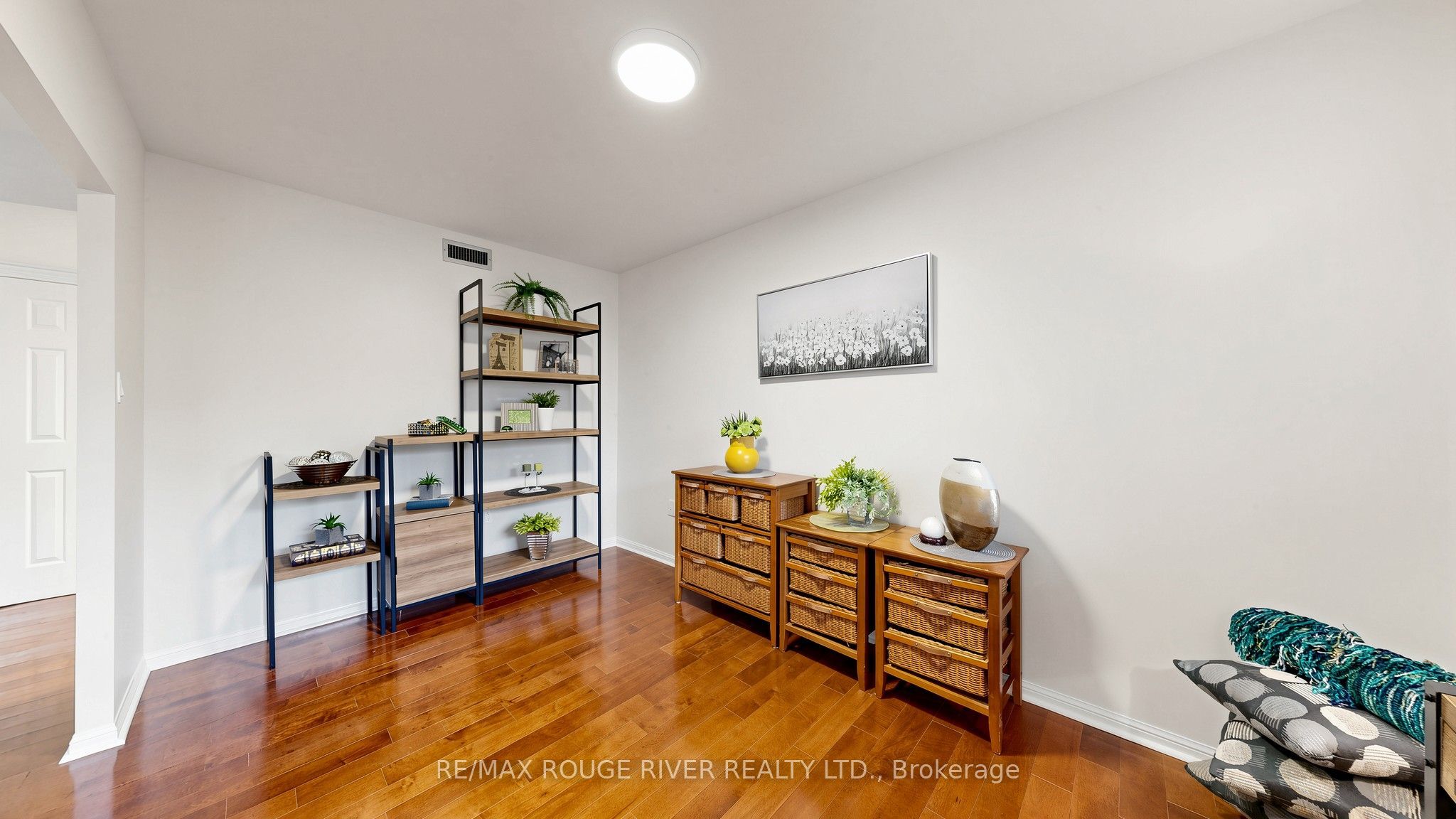 757 Victoria Park Avenue 206 Property Photo 11