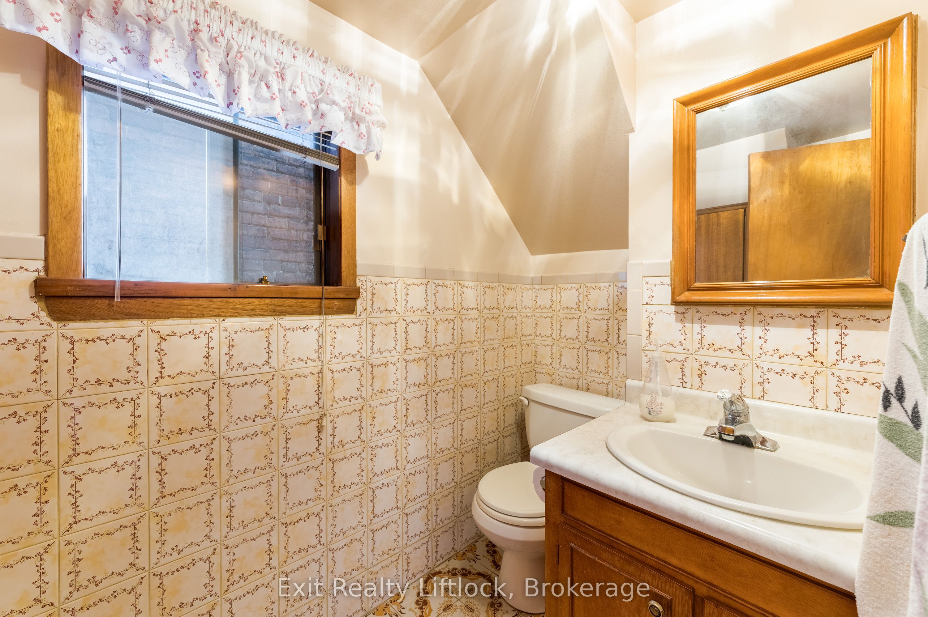 843 Logan Avenue Property Photo 17