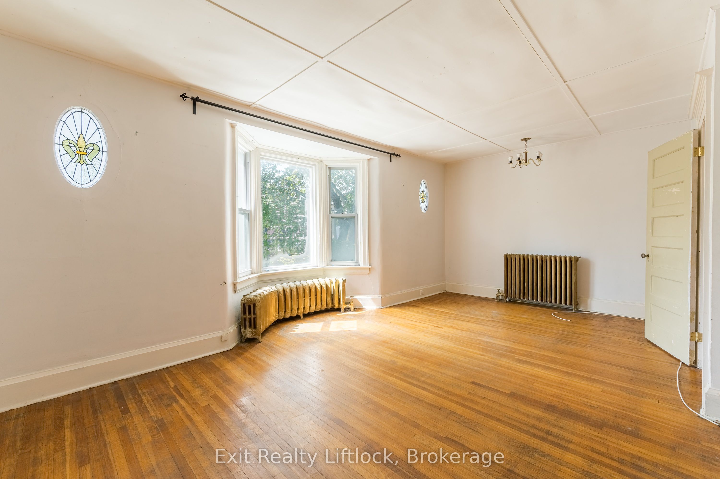 843 Logan Avenue Property Photo 20