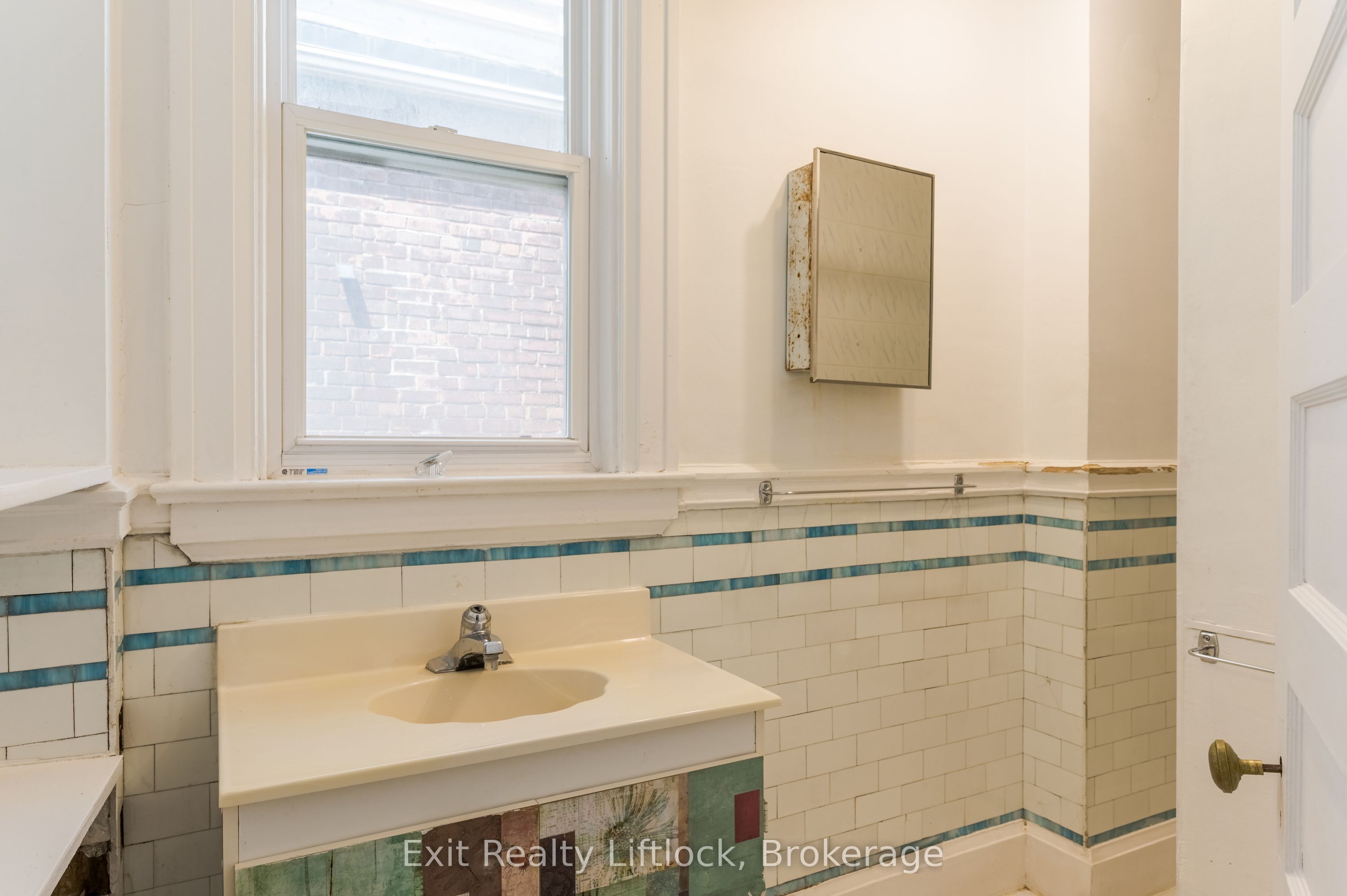 843 Logan Avenue Property Photo 22
