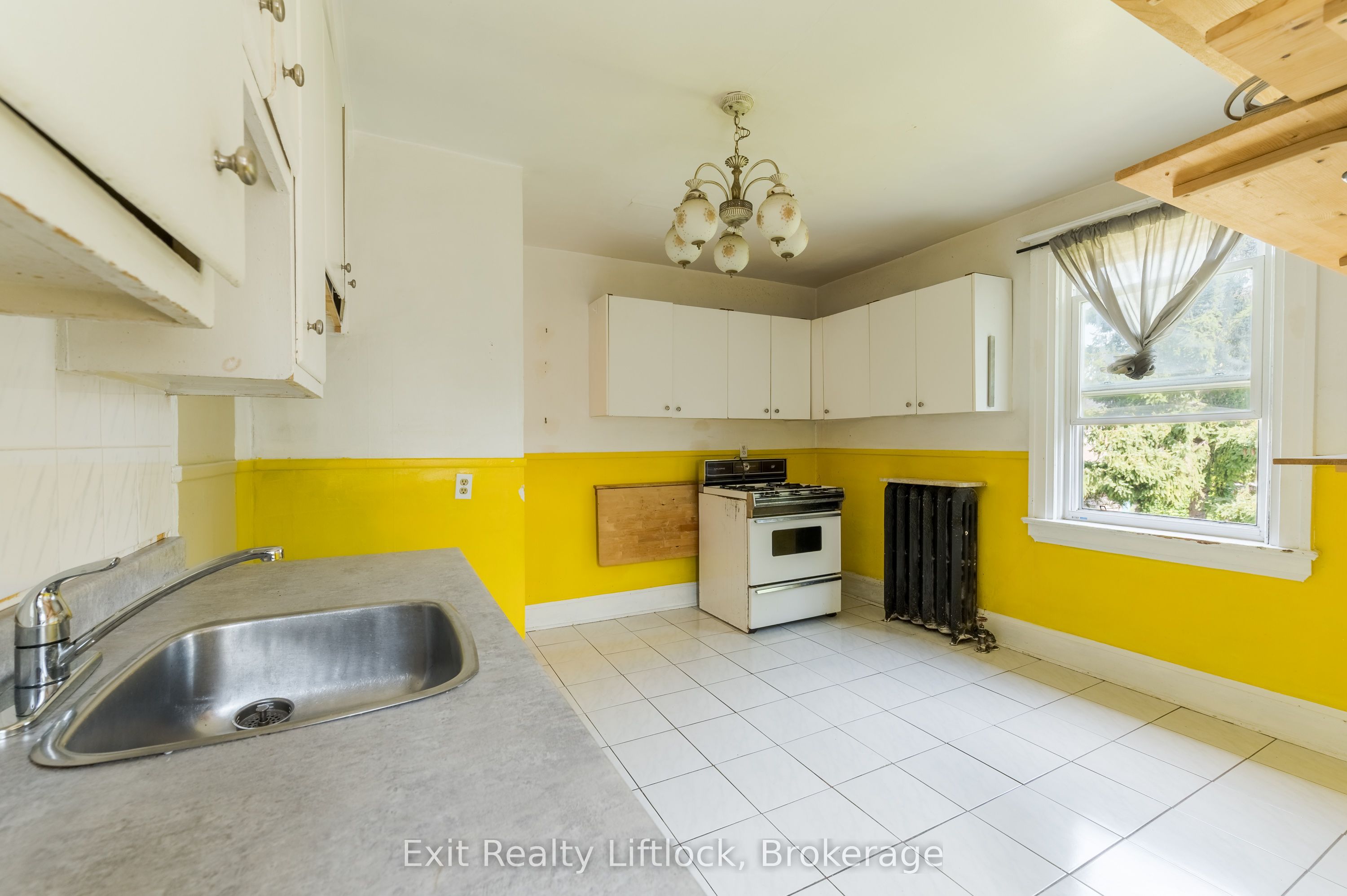 843 Logan Avenue Property Photo 26