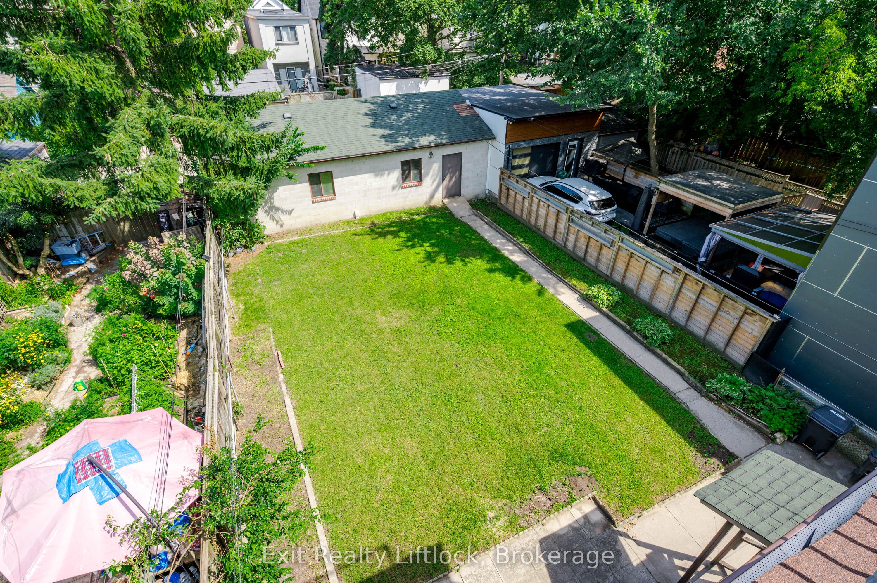 843 Logan Avenue Property Photo 33