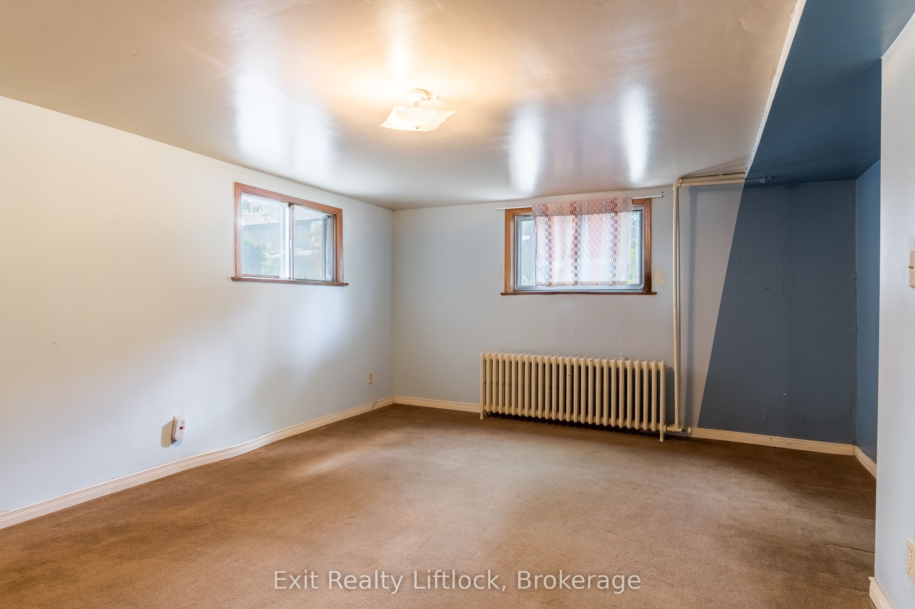 843 Logan Avenue Property Photo 37